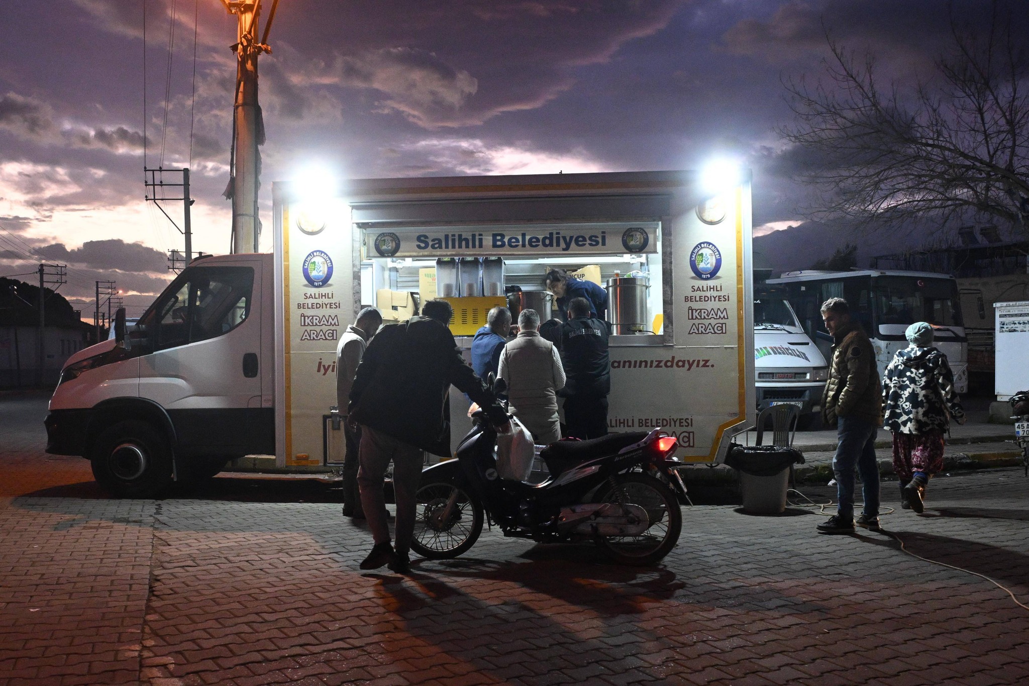 Salihli Sıcak Çorba (3)