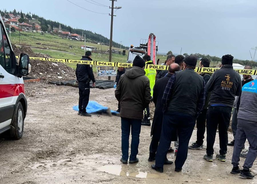 Şantiyede Ölüm! İş Makinesi 39 Yaşındaki Adamı Ezdi (4)