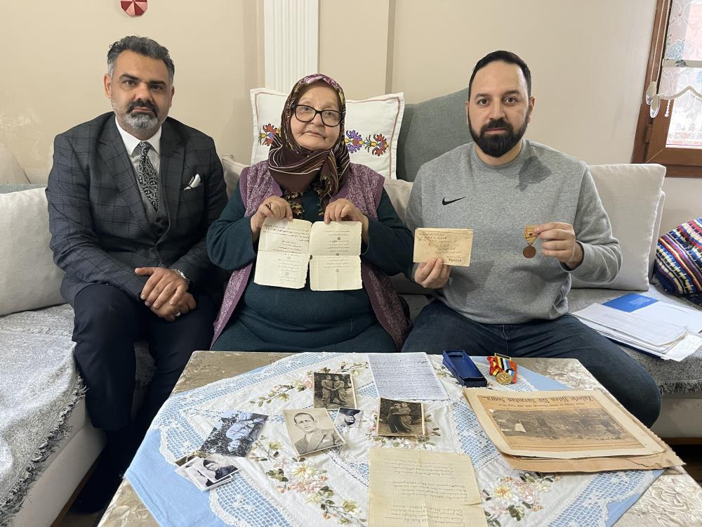 Sehit Babasina Hasret Kaldi 75 Yillik Mektuplarla Buyudu Kore Sehidinin Kizi Babasina (2)