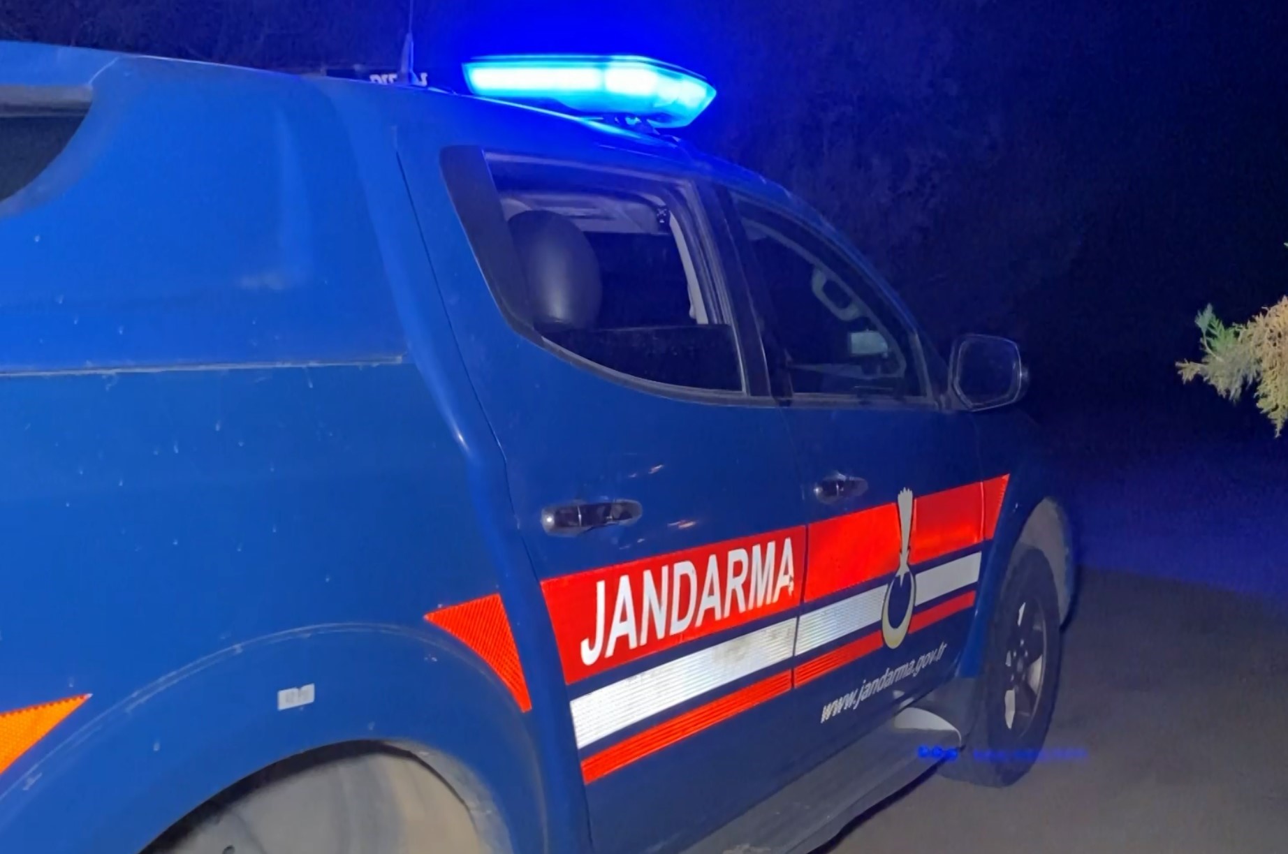 Şiddetli Rüzgâr Faciaya Dönüştü Restoranın Çatısı Uçtu, Sahibi Yaşamını Yitirdi (4)