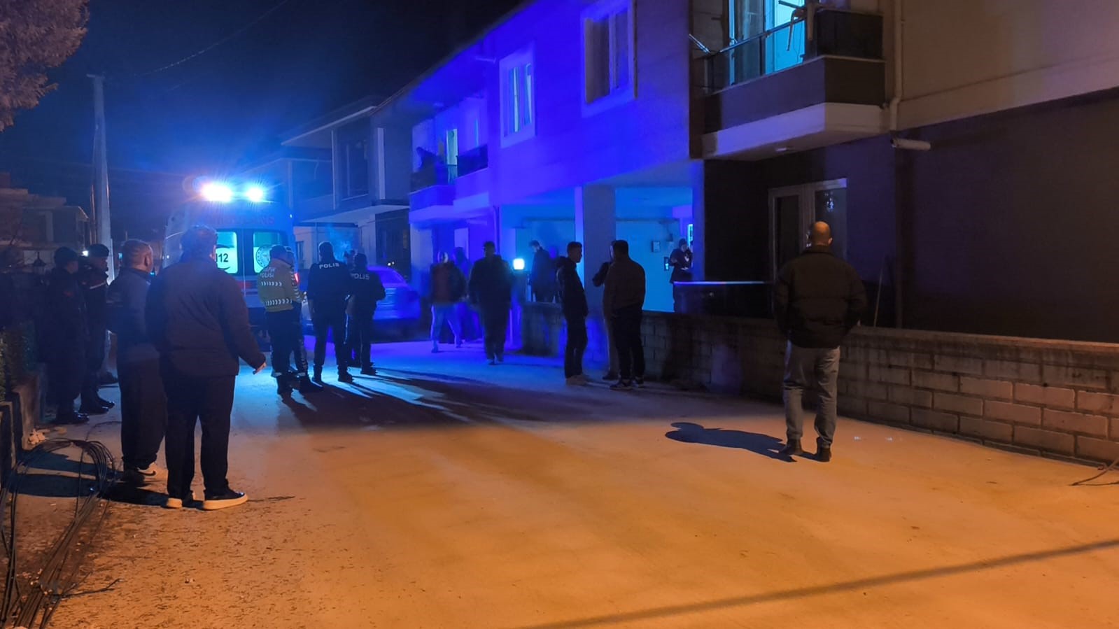 Silah Arkadaslari Suphelenip Kapiya Gitti Jandarma Uzman Cavus Evinde Olu Bulundu (2)