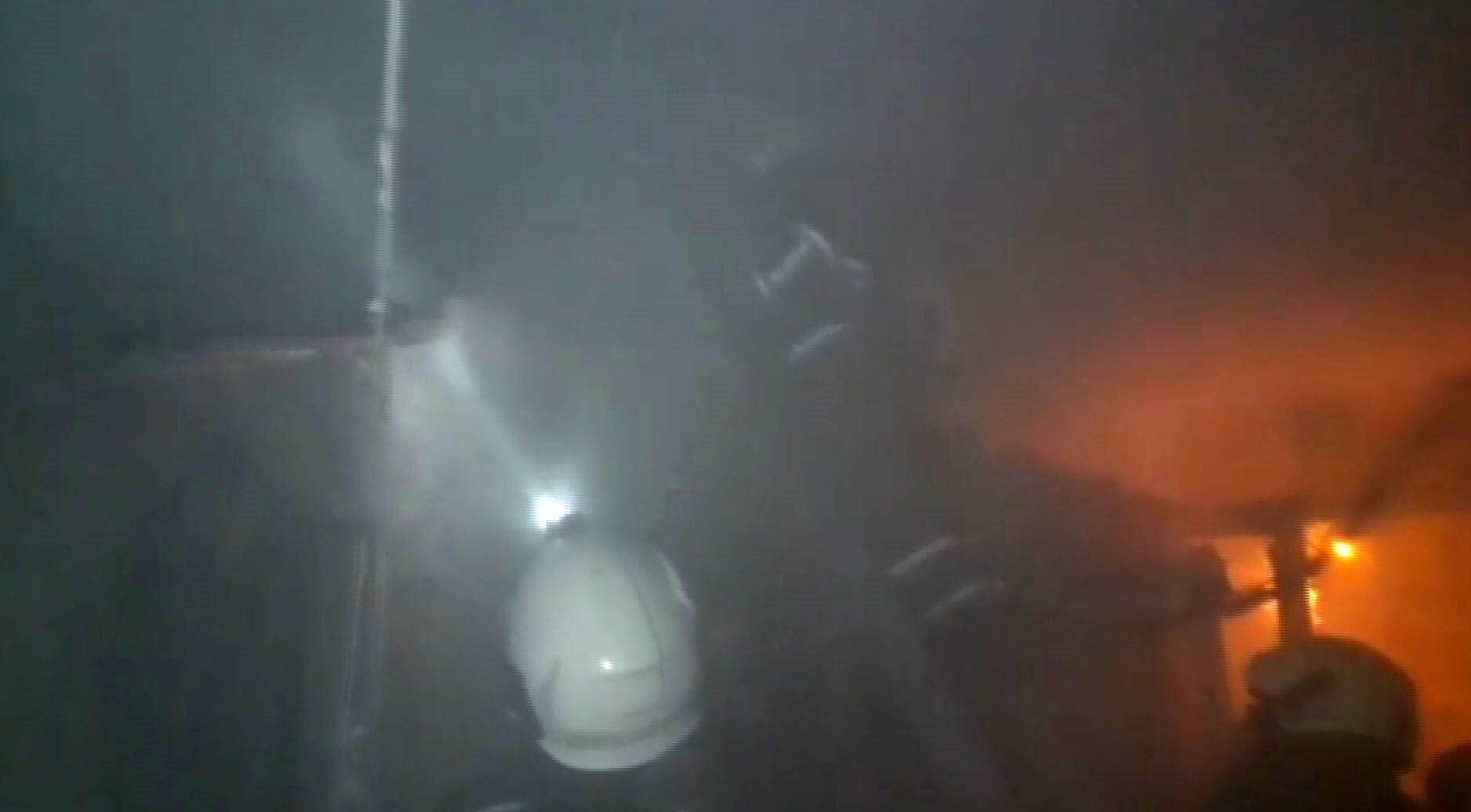 Soba Borusundan Cikan Kivilcim Faciaya Yol Acti 40 Guvercin Telef Oldu (3)