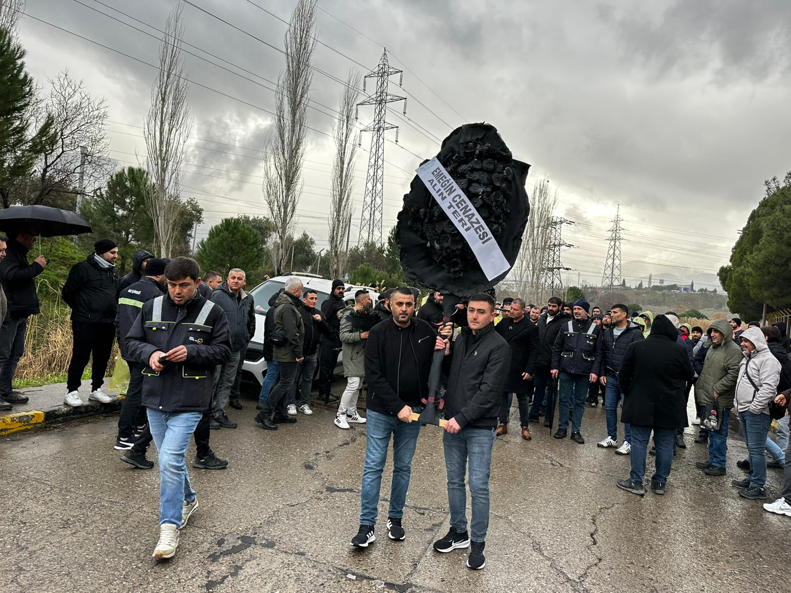 Soma Termik Santrali Onunde Tabutlu Eylem (3)