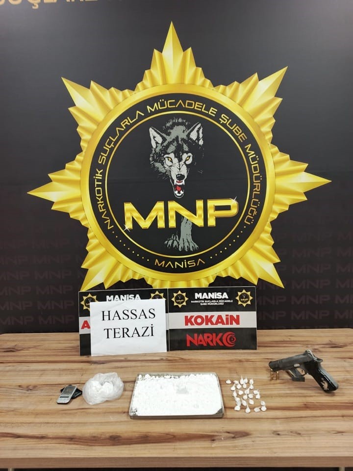 Somada Zehir Operasyonu Binlerce Hap Yuzlerce Gram Kokain Ele Gecirildi (3)