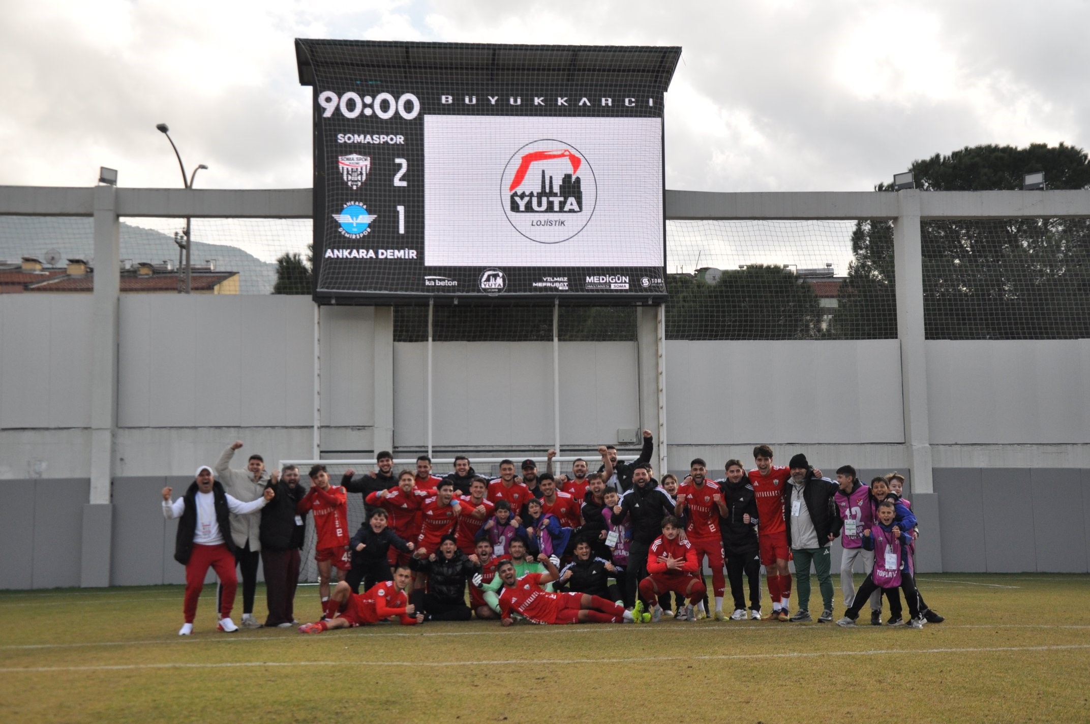 Somaspor’da Yeni Transfer Farkı Sinan Alkaş Galibiyetin Fitilini Yaktı (4)