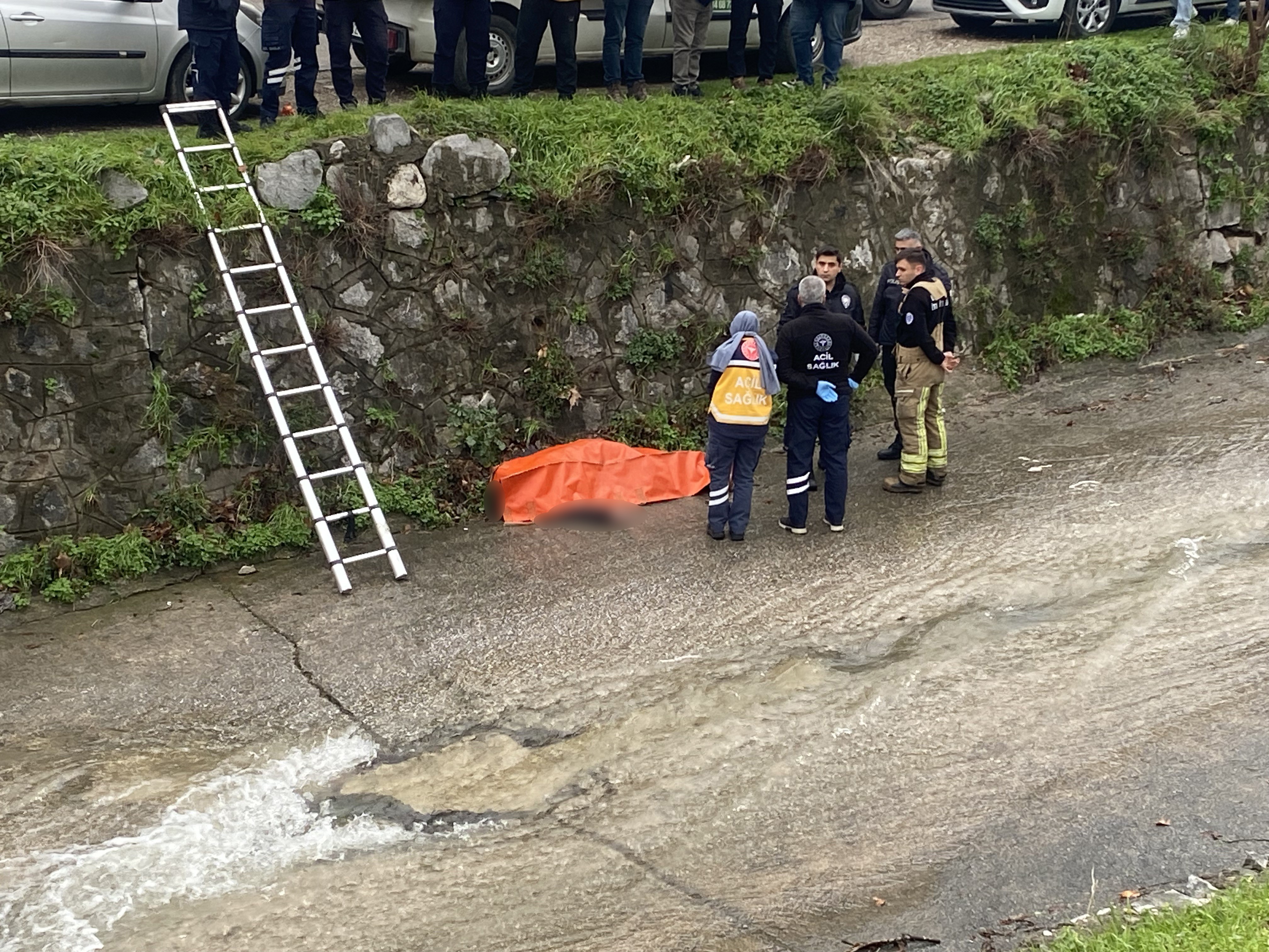 Son Bir Ayda Aynı Yerde Üçüncü Ceset! Dere Kenarında Cansız Beden Bulundu (6)