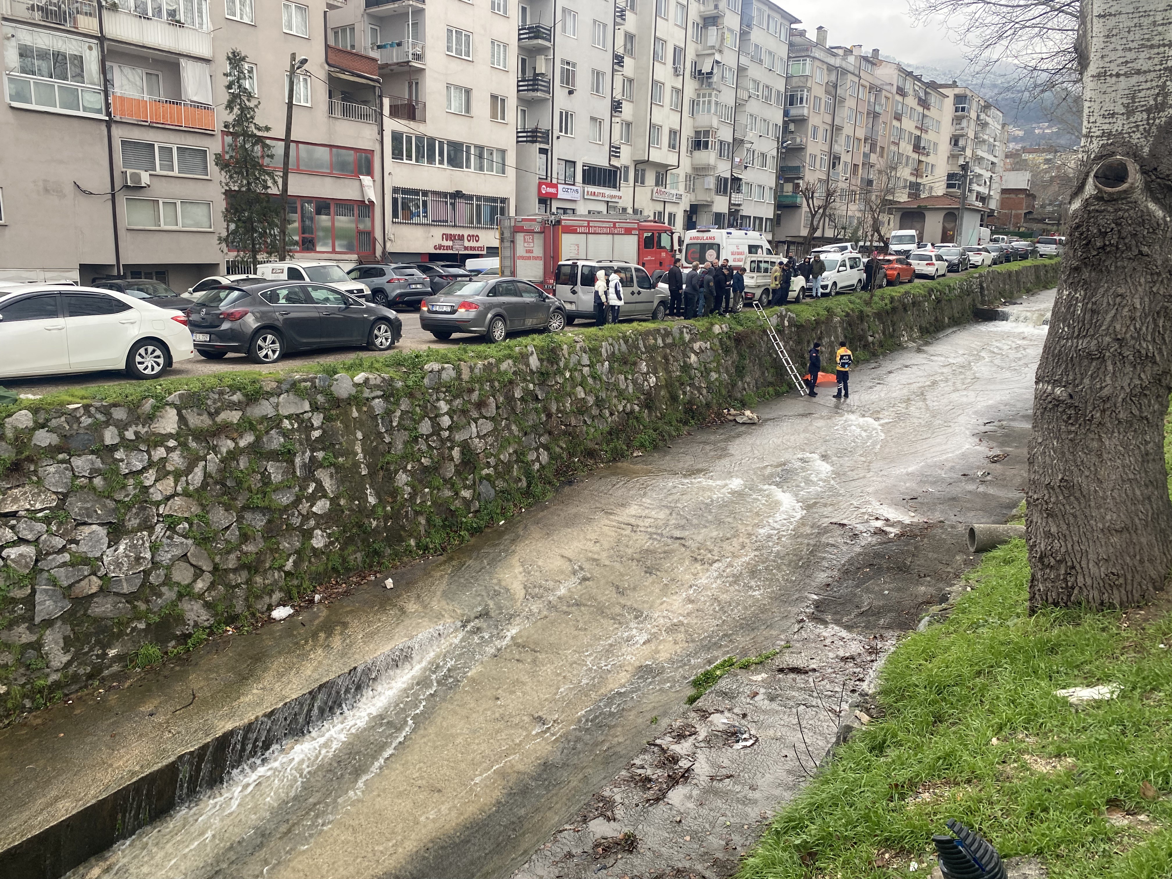 Son Bir Ayda Aynı Yerde Üçüncü Ceset! Dere Kenarında Cansız Beden Bulundu (7)