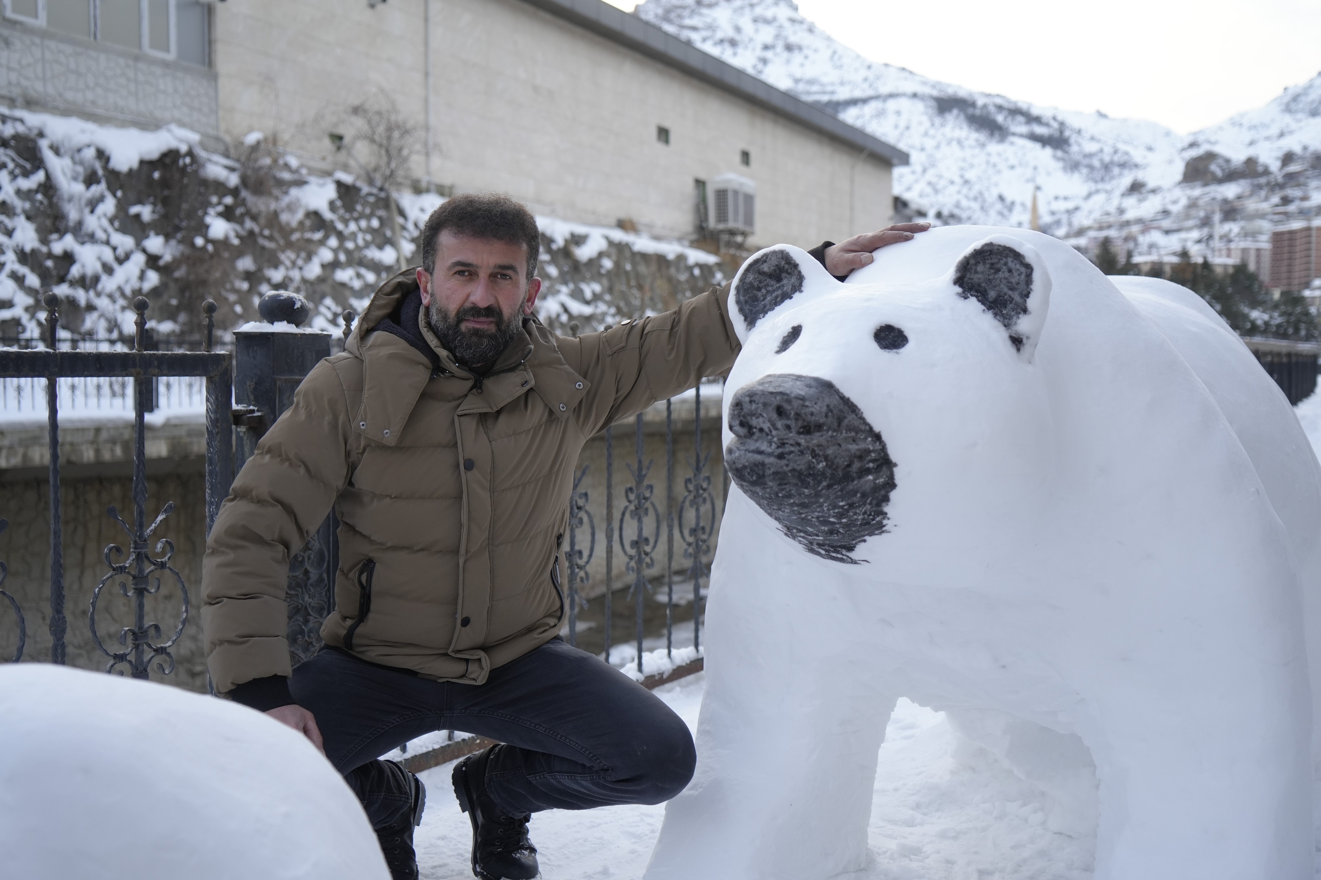 Tir Soforunden Sanat Eseri Gorenler Gercek Sandi Mahalleli Akin Ediyor (2)