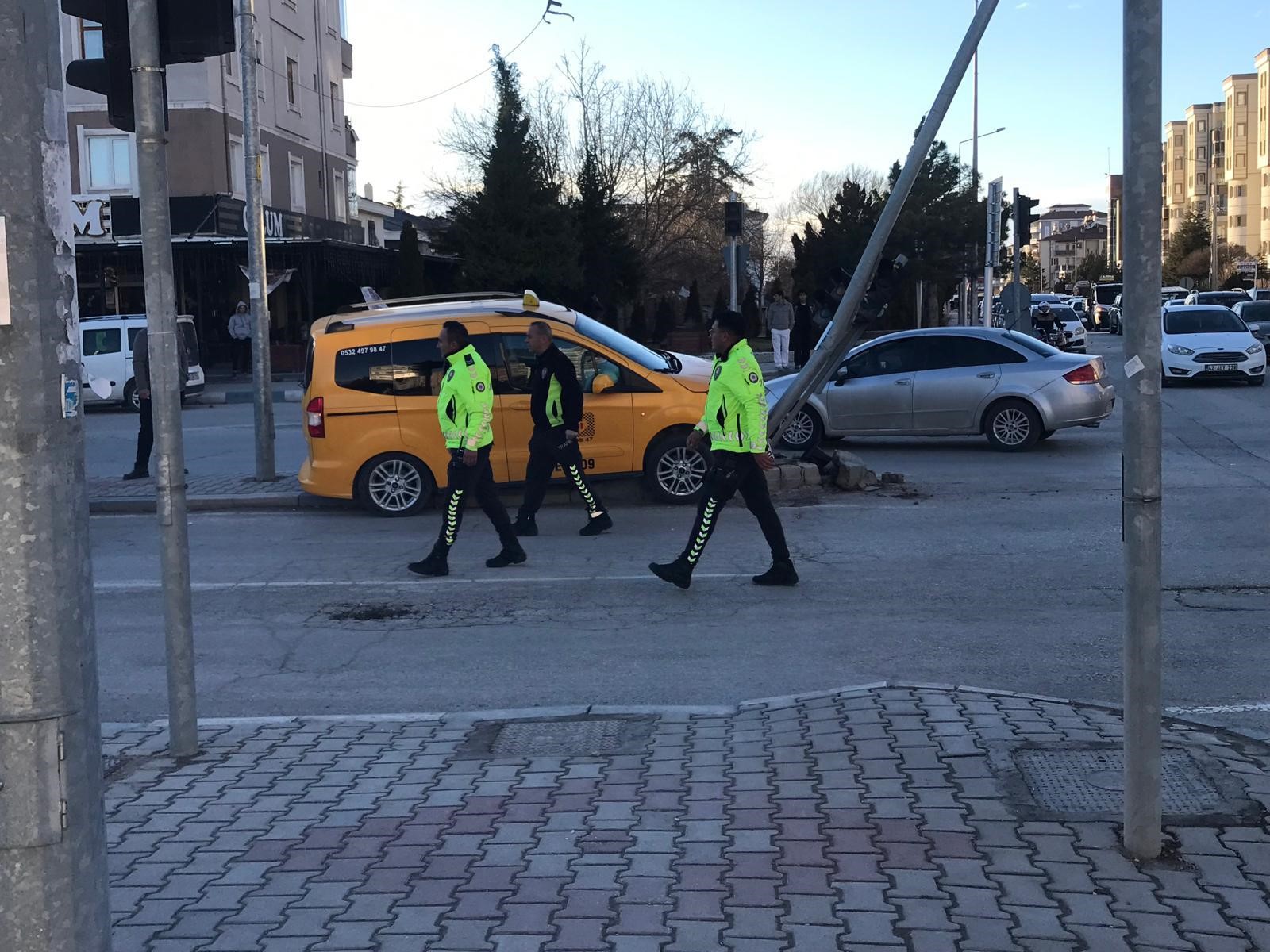 Trafik Kazasının Ardındaki Acı Gerçek! Direksiyon Başında Kalp Krizi (2)