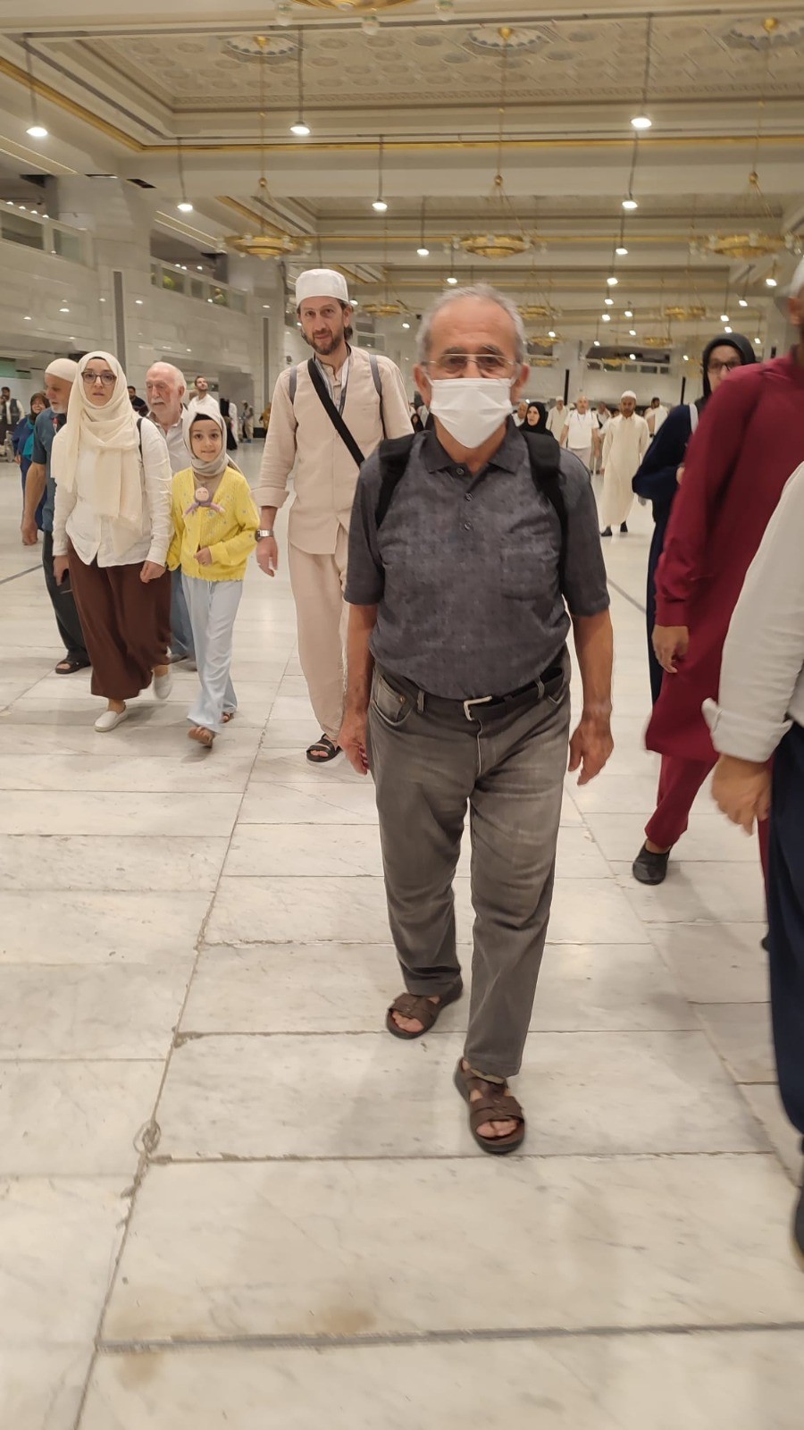 Tum Organlari Ters Yerlesmis Mehmet Amca Mekkede Iki Ozel Gunu Birden Kutladi (2)