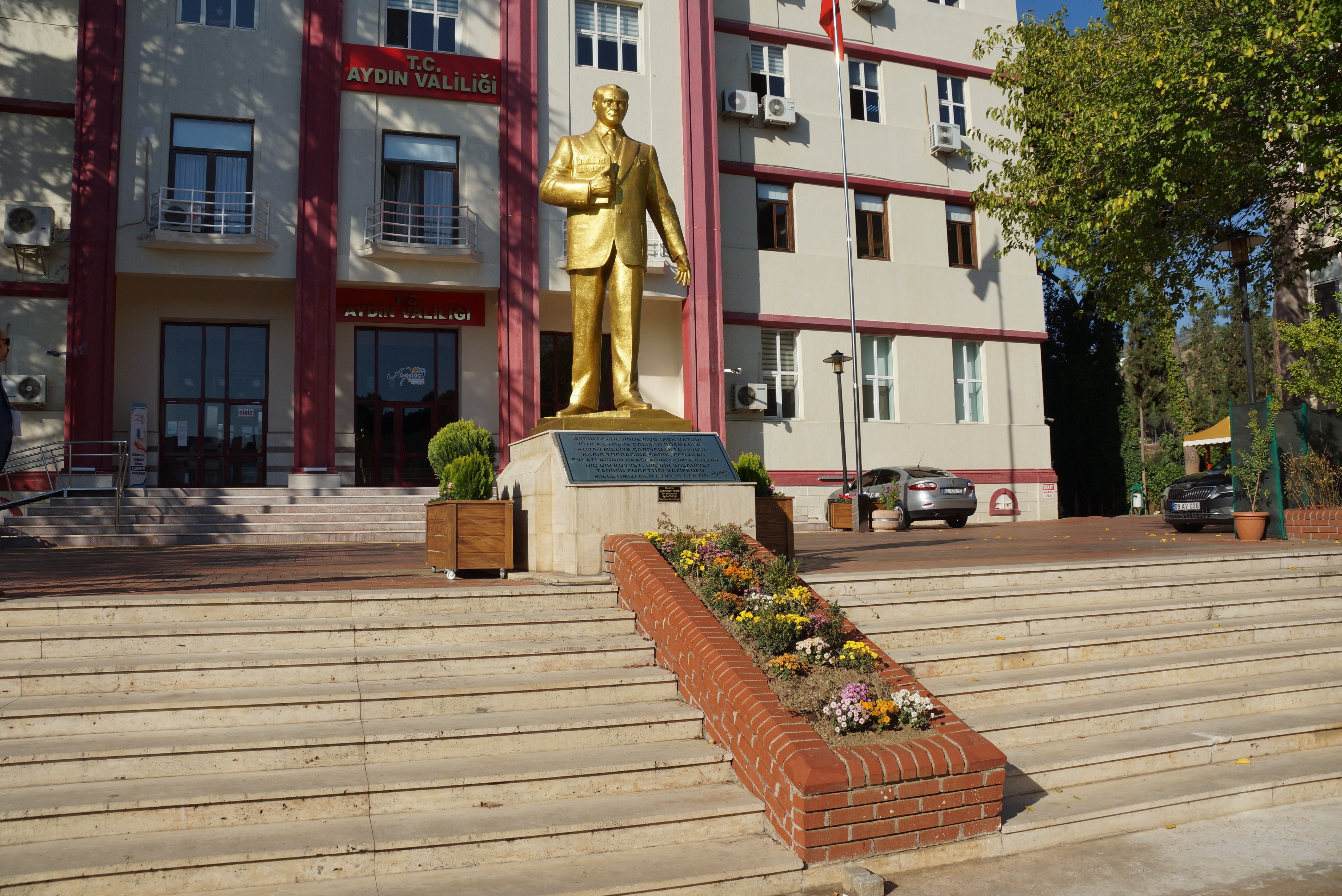 Turkiye Bunu Konusuyor Cami Onunde 3 Bin Kisiye Domuz Eti Mi Yedirildi (1)