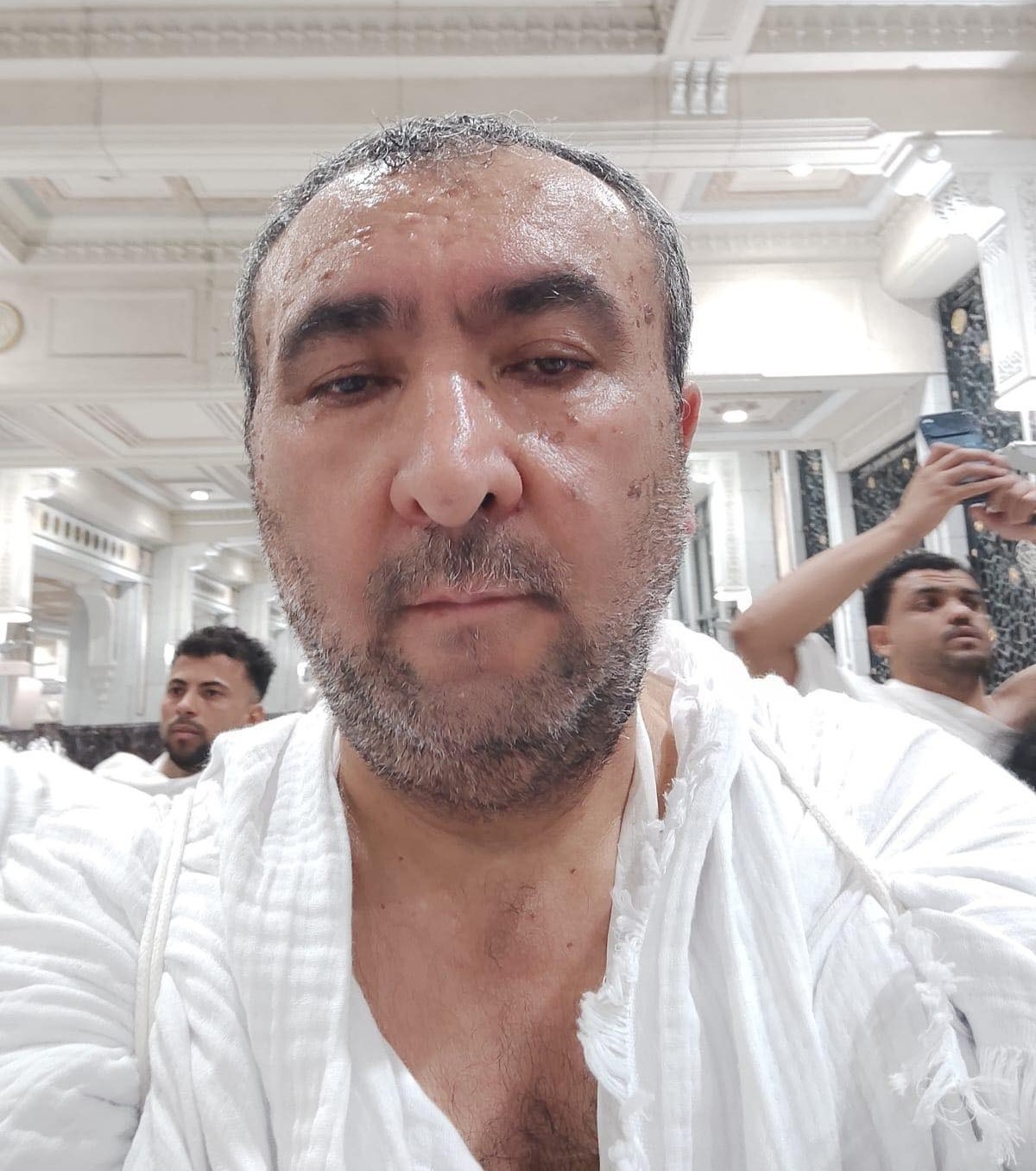 Umre Ziyaretinde Acı Son İbadet Ederken Rahatsızlanan Adam Öldü (2)