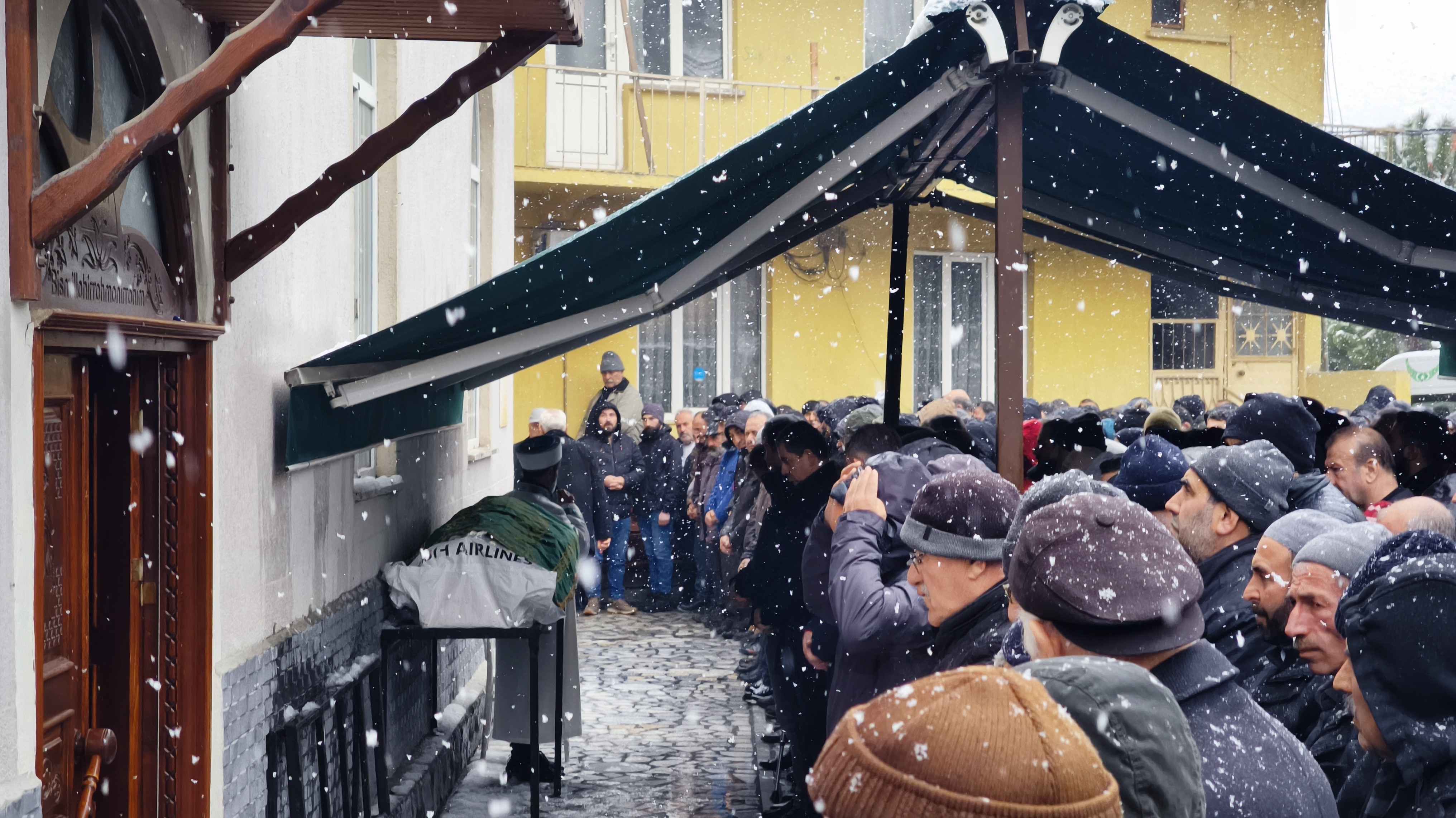 Yanmış Araçtaki Gizemli Ölüm Genç Müteahhide Veda (3)