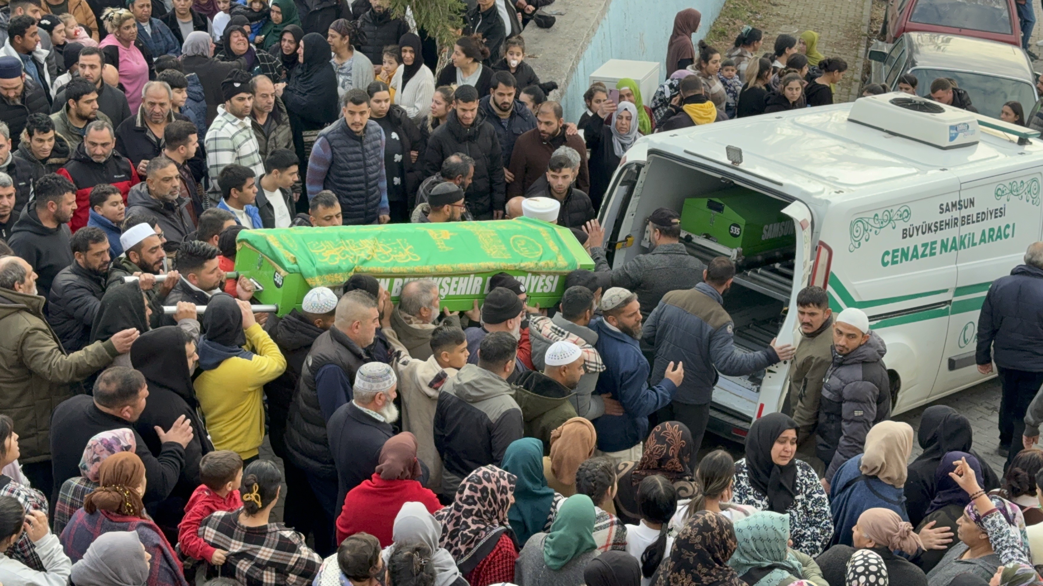 Yasak Ilişkide Cinayet! Sevgilisini Araç Içinde Boğazını Keserek Öldürdü (6)