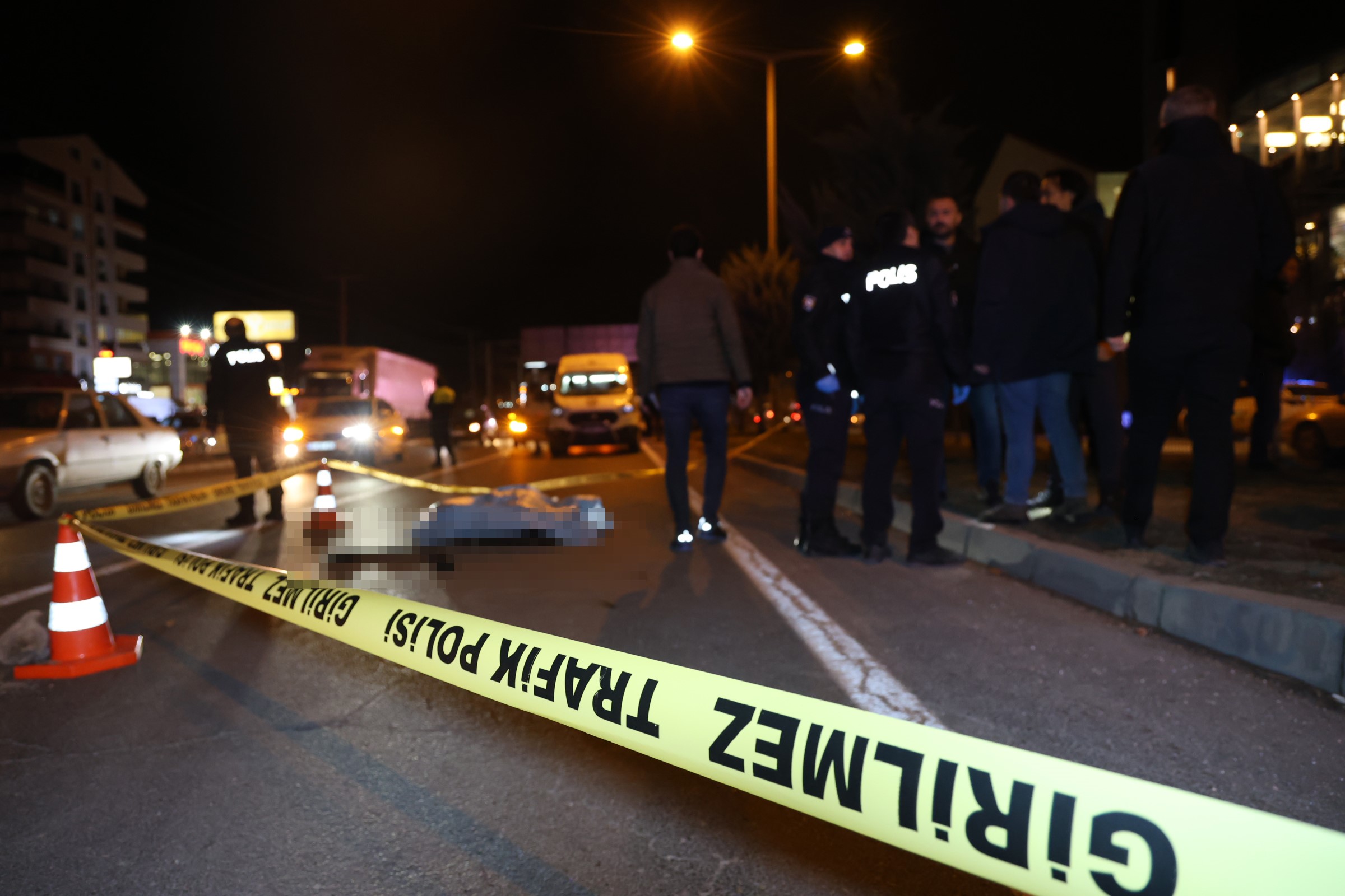 Yaya Geçidi Yine Can Aldı 16 Yaşındaki Çocuk Öldü (4)