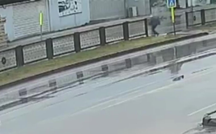 Yaya Gecidinde Olum Ani Kameralar Her Seyi Kaydetti (2)