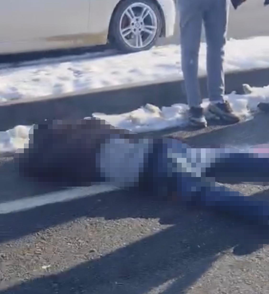 Yolun Karsisina Gecerken Can Verdi Otomobil Carpan Yaya Hayatini Kaybetti (2)