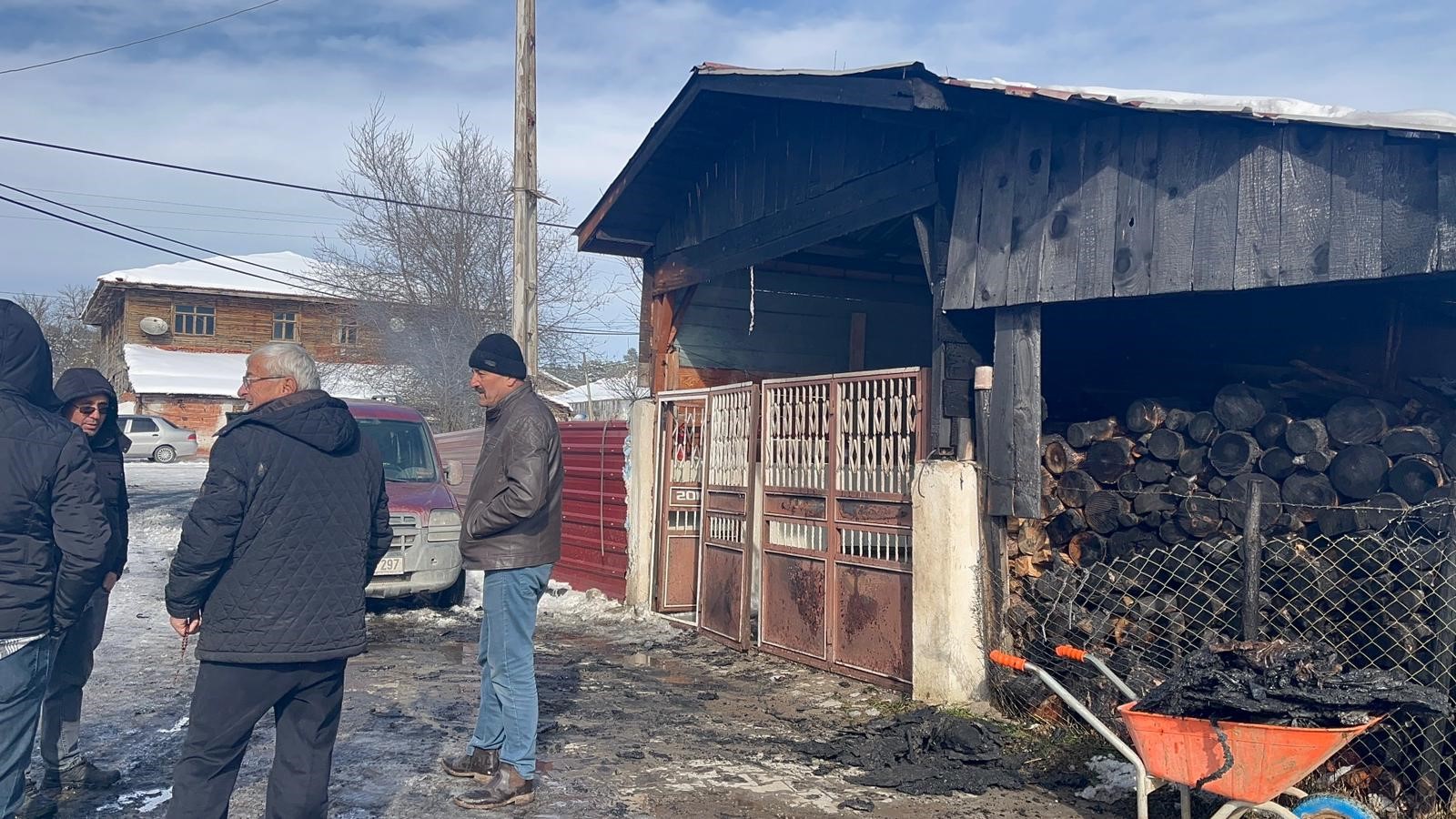 Yurek Yakan Olay Minibusu Yandi Kalbi Dayanmadi (2)