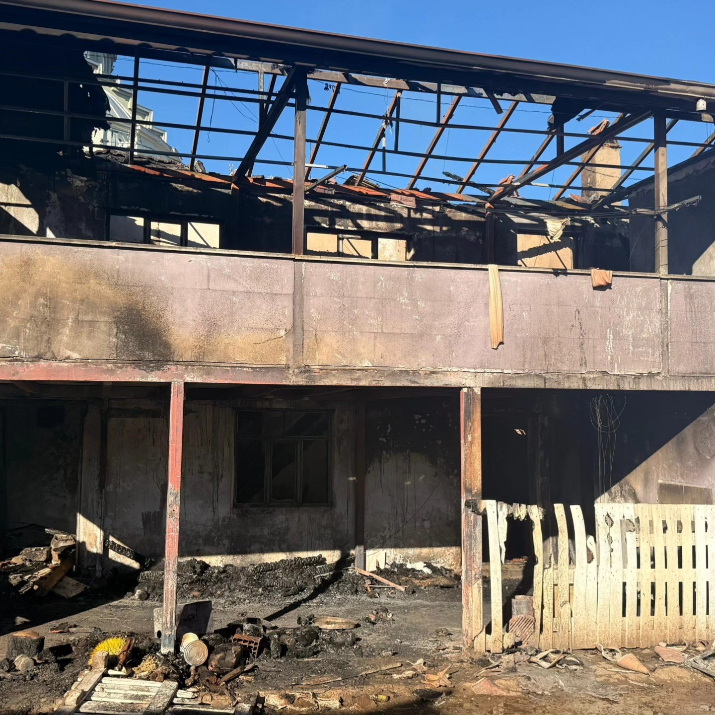 Yürek Yakan Yangın 80 Yaşındaki Kadın Alevlerin Arasında Can Verdi (3)