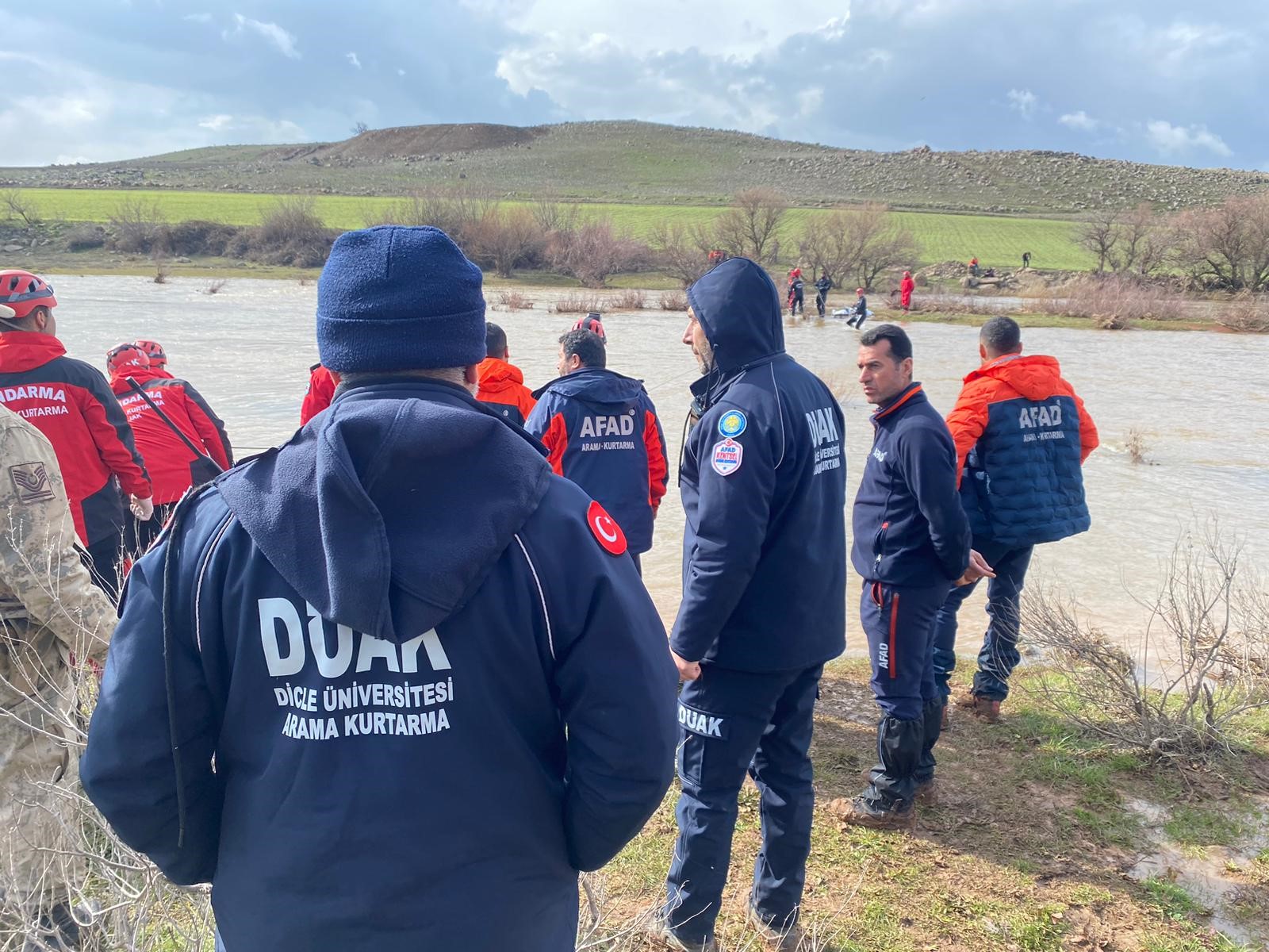 13 Günlük Umut Acıyla Bitti! Kayıp Kadın Dere Kenarında Ölü Bulundu (4)