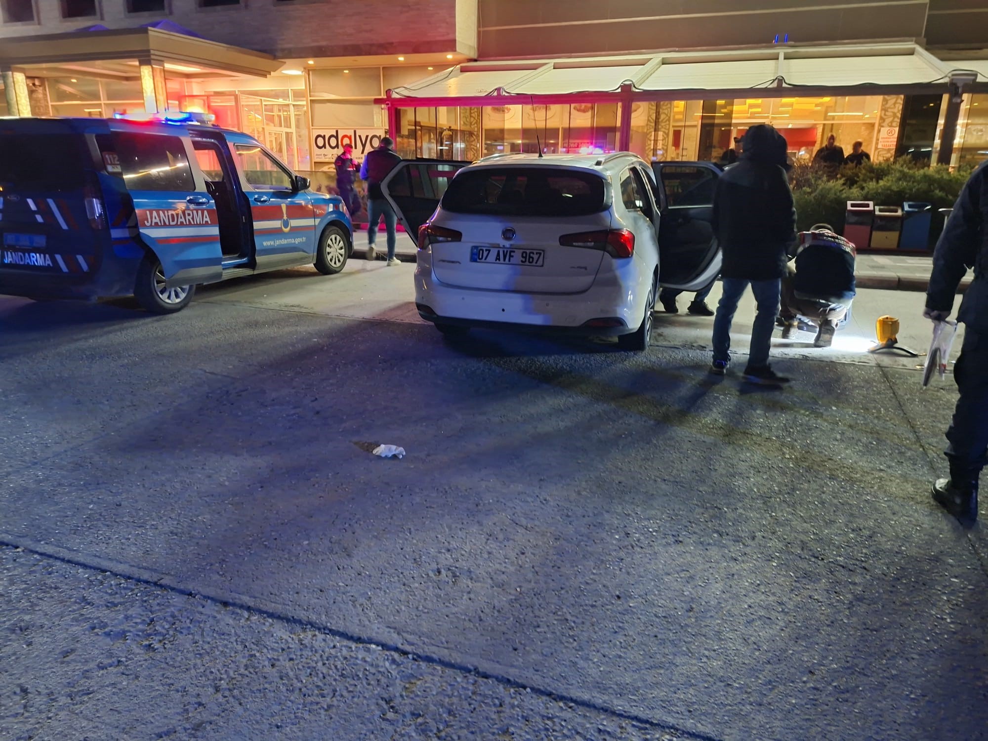 5 Gün Boyunca Kimse Fark Etmedi Otomobilin Arka Koltuğunda Ölü Bulundu (3)