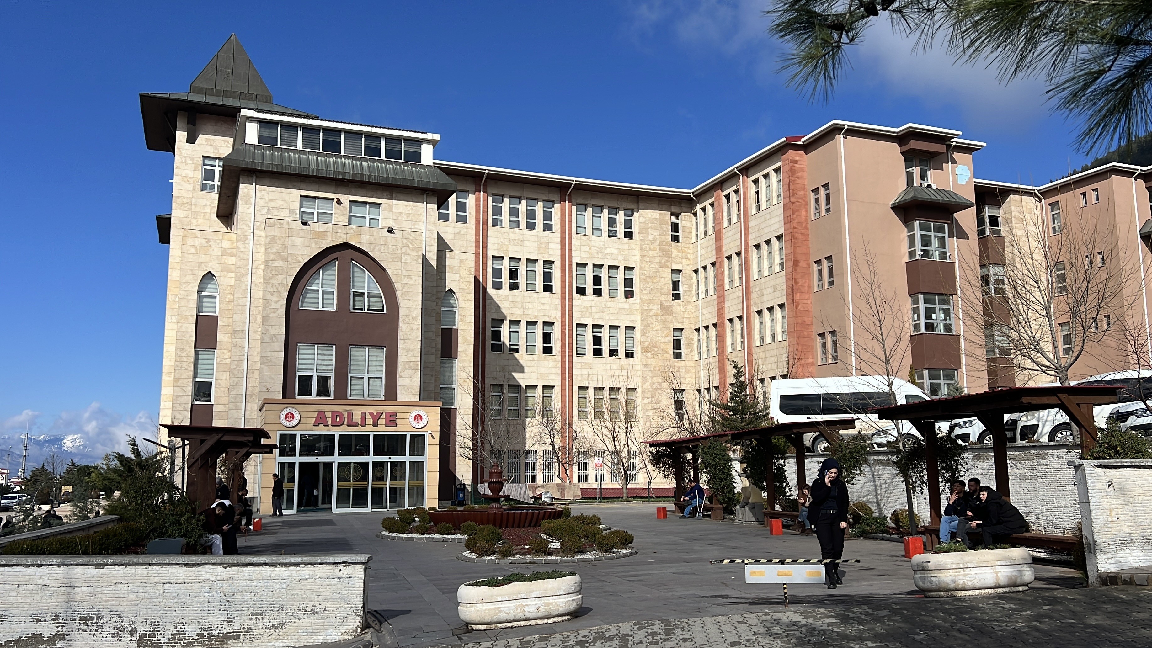 5 Günlük Bebeğe Şiddet Davasında Ilk Duruşma! “Bir Anlık Refleks” Savunması Kan Dondurdu (3)