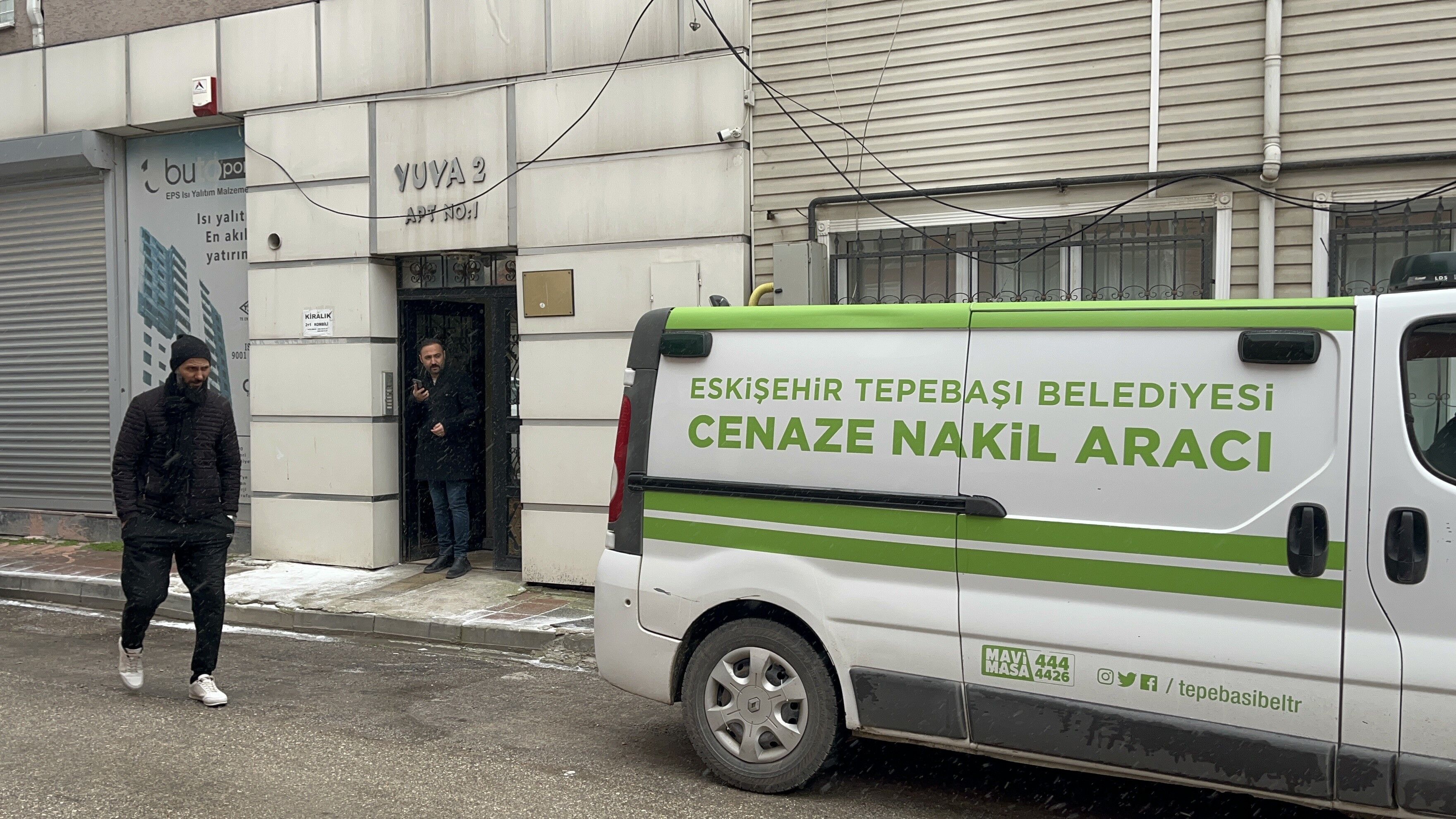 7 Kattan Atlayan Adamin Evinde Esinin Cansiz Bedeni Bulundu Esinin Olum Sebebi Hakkind (3)