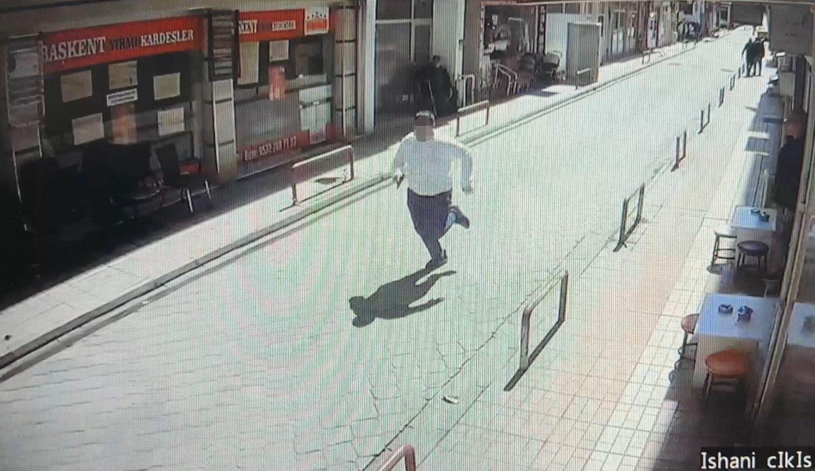 Ablası Için Cinayet Işledi 16 Yaşındaki Çocuk, Amcasının Oğlunu Tabancayla Öldürdü (4)