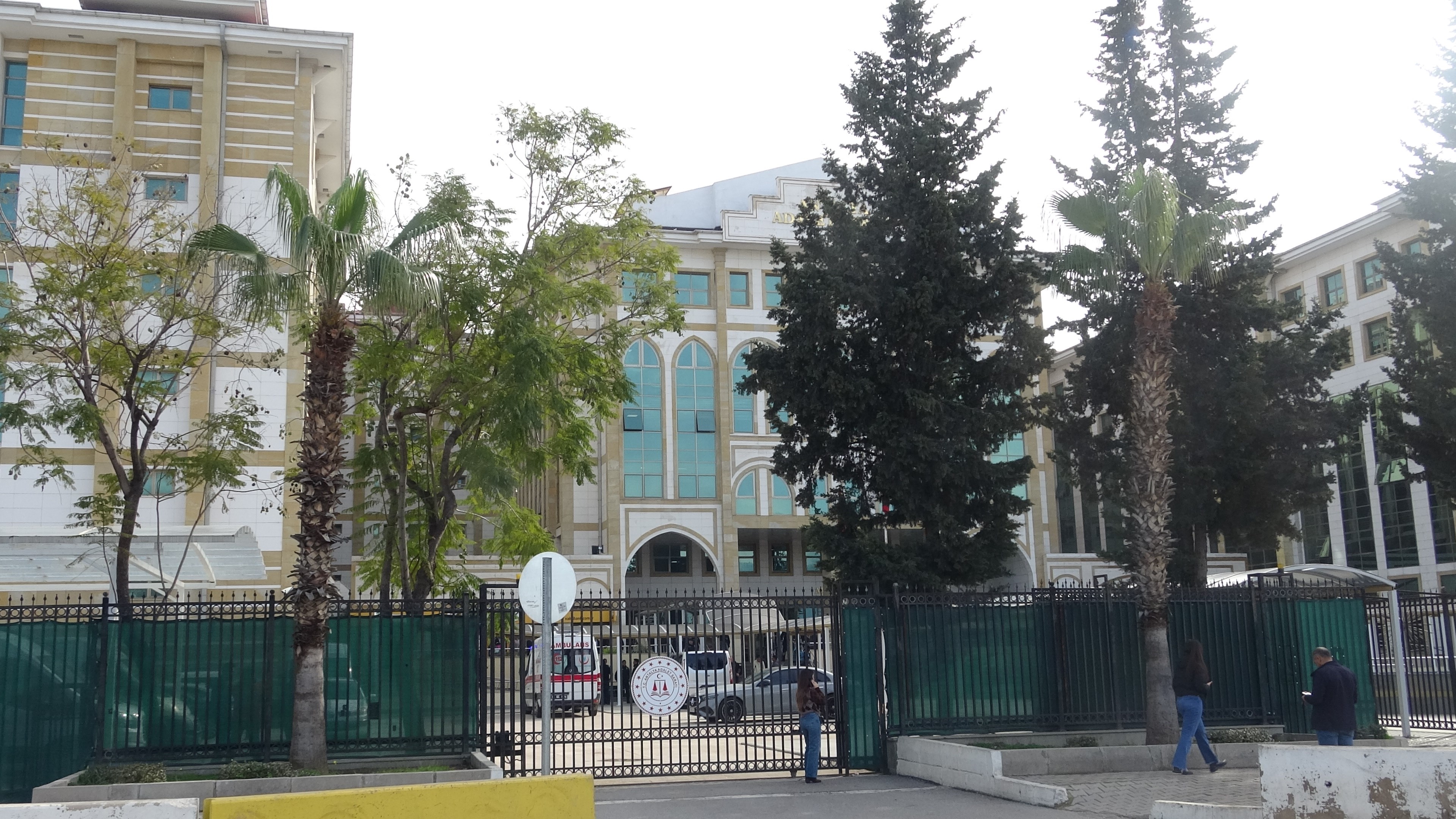 Adliyede Silah Sesi Yankılandı! Özel Güvenlik Görevlisi Tuvalette Ölü Bulundu (5)