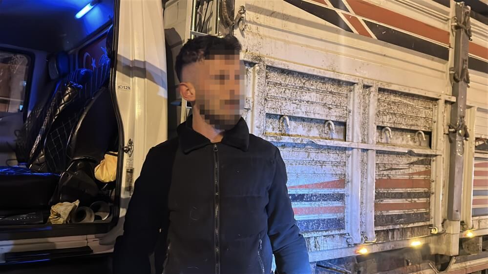 Alkollu Kamyon Surucusu Ehliyeti Evde Unuttum Diyerek Cezadan Kacmaya Calisti 5 Yil Eh (3)