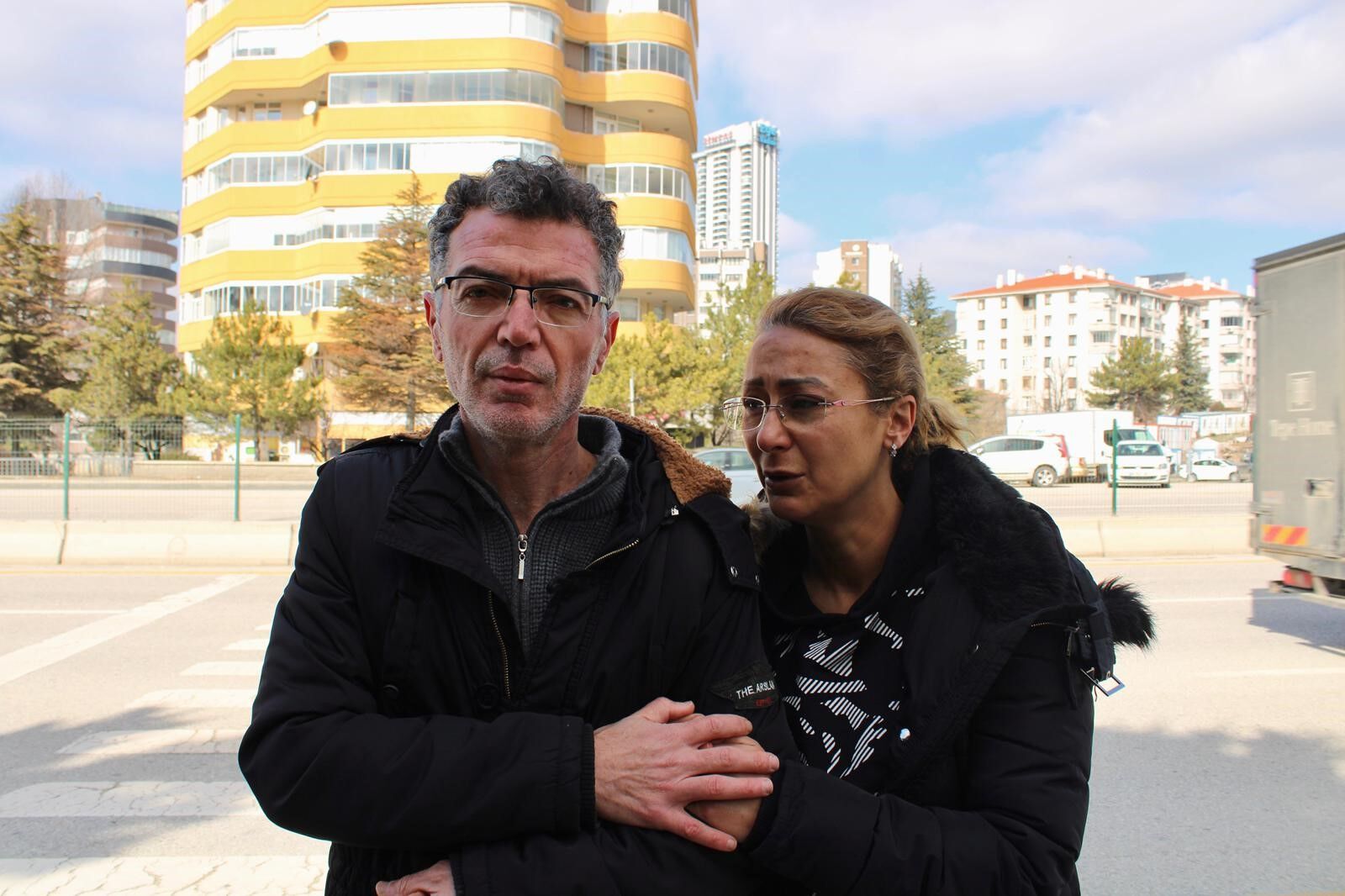 Babasinin Feryadi Yurekleri Dagladi Kizimin Yanina Gittigimde Her Yer Kandi (5)