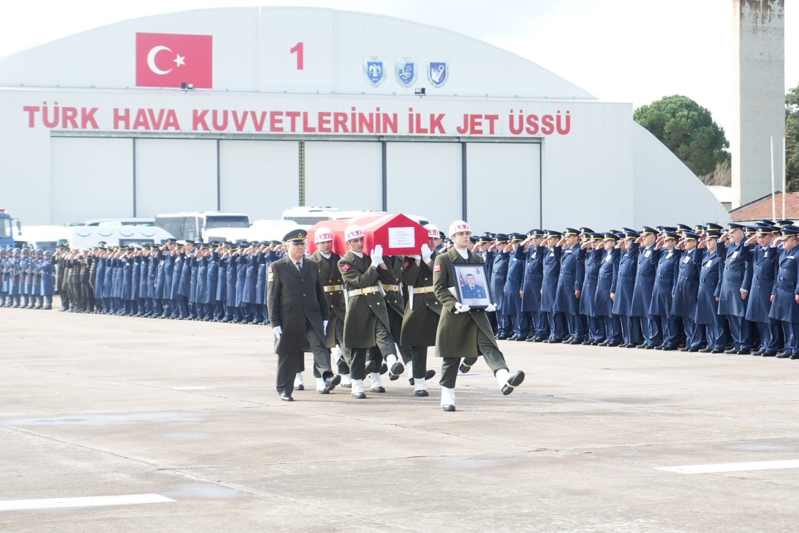 Balikesirde Sehit Olan Hava Pilot Binbasi Ibrahim Bolat Duzenlenen Torenle Memleketi I (4)