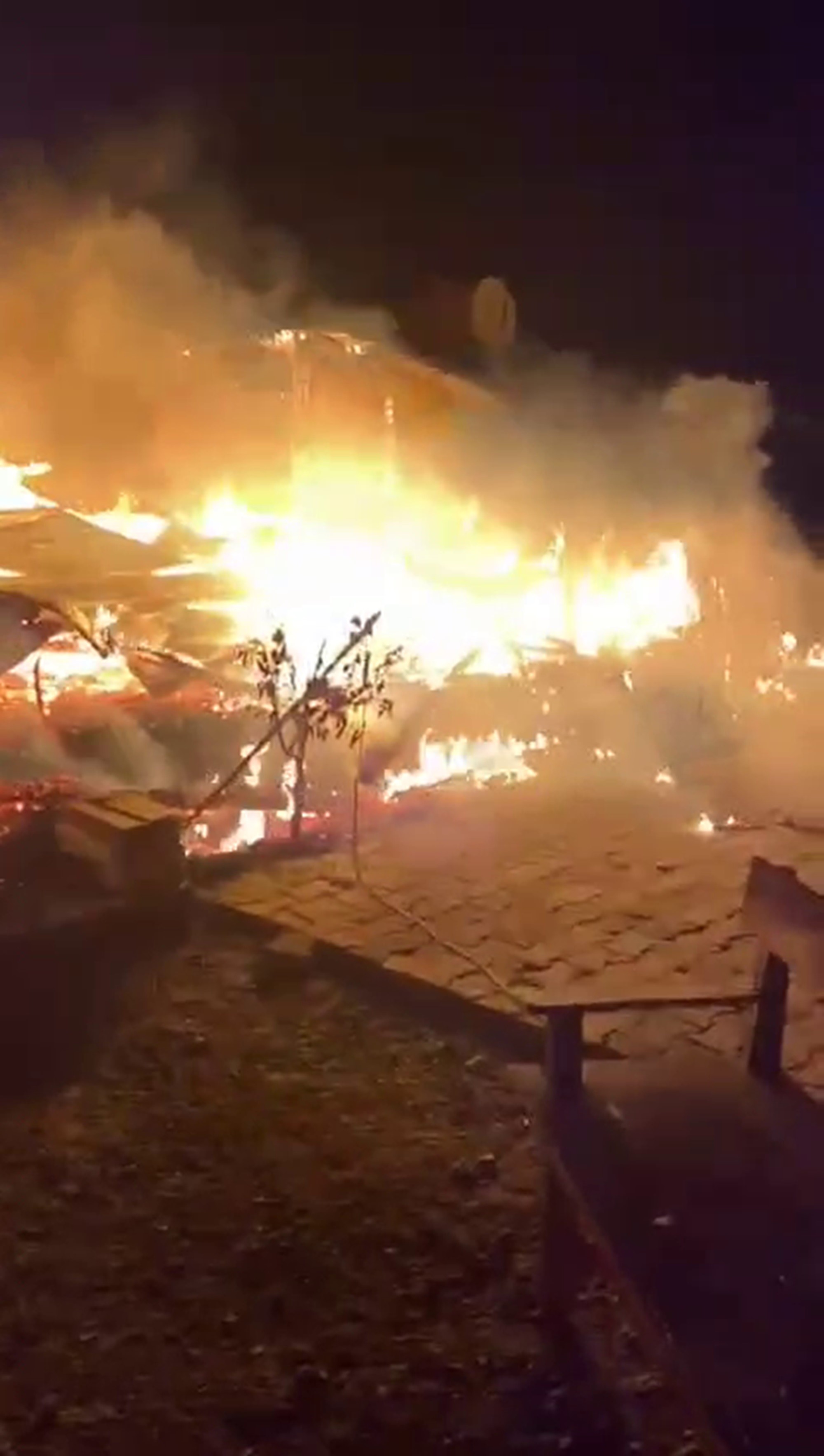 Beylik Tabancasını Almak Için Alevlerin Arasına Girdi! Emekli Polis Yaşam Mücadelesi Kaybetti (2)