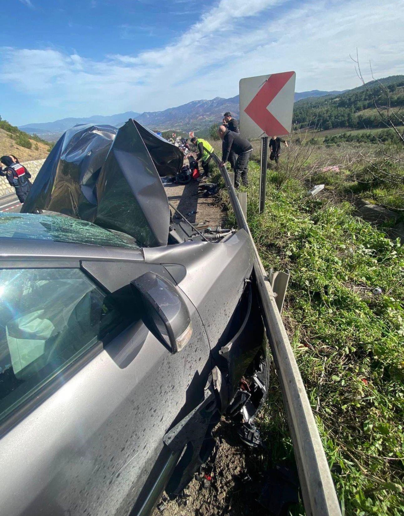 Bir Anlık Hata Cana Mal Oldu Feci Kaza Saniye Saniye Kaydedildi (2)