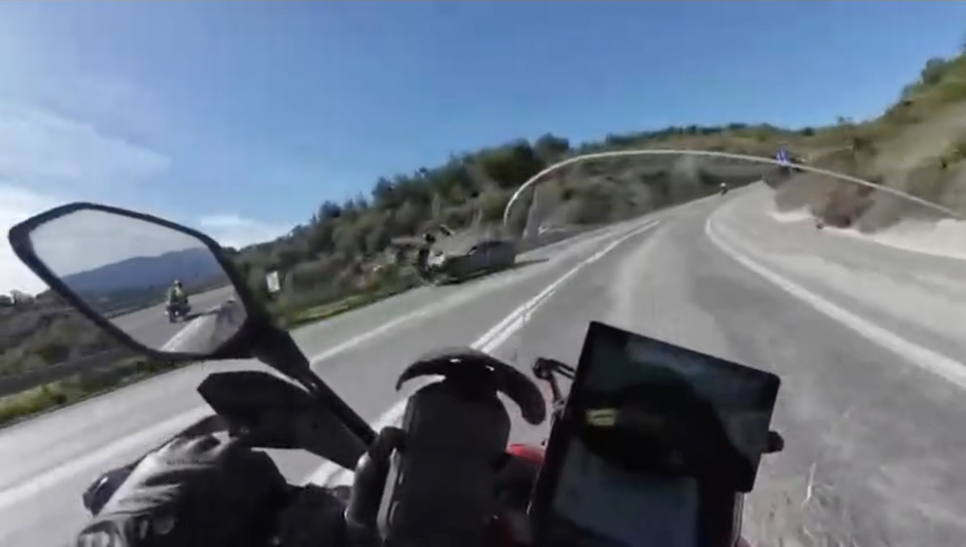 Bir Anlık Hata Cana Mal Oldu Feci Kaza Saniye Saniye Kaydedildi (8)