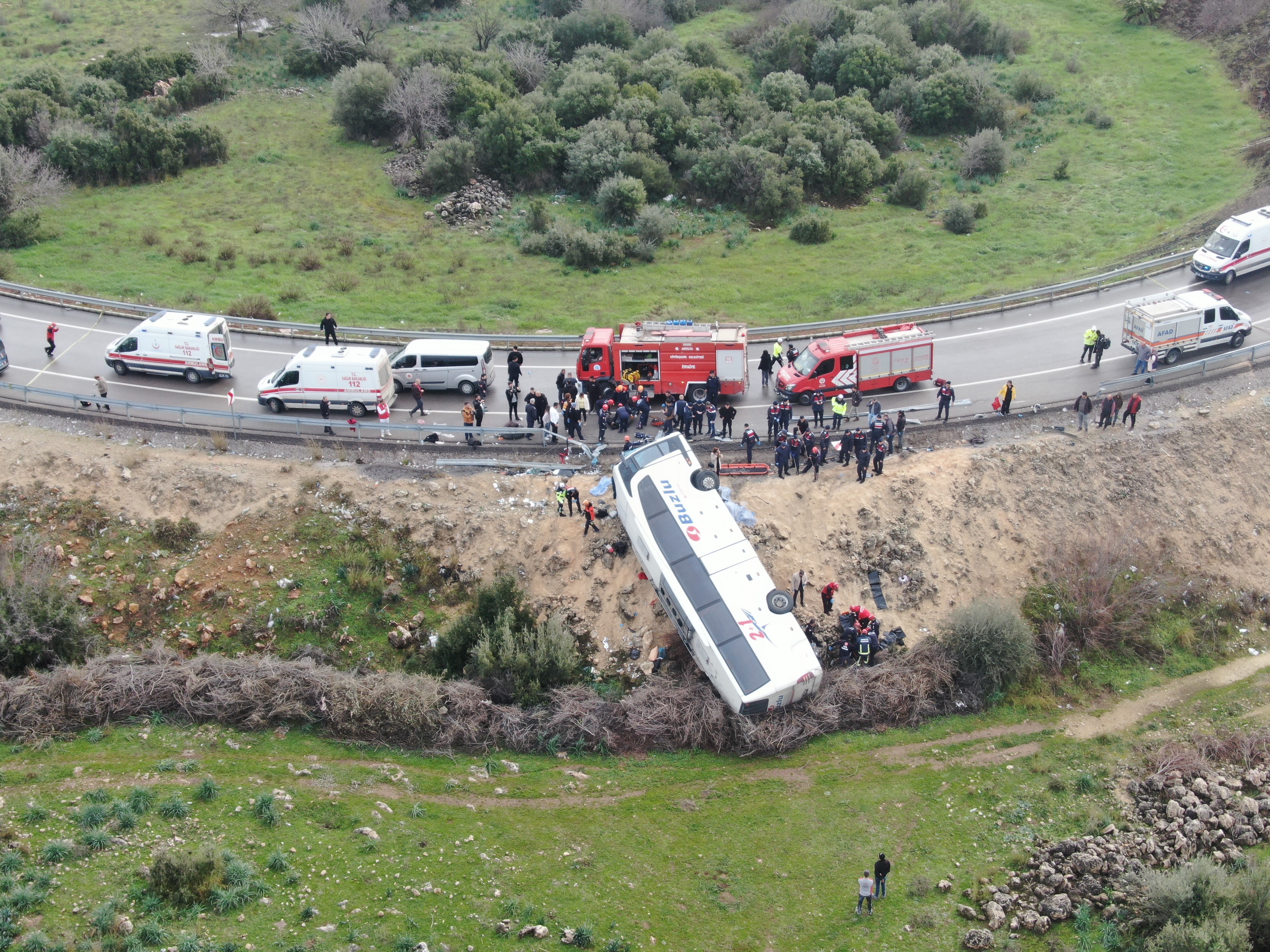Bir Otobüs, 10 Hikaye, Büyük Acı Antalya Kazasında Yürek Burkan Detaylar (6)