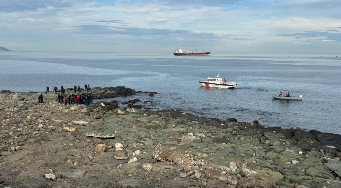 Denizde Hareketsiz Halde Fark Edildi 20 Yaşındaki Genç Ölü Bulundu (3)