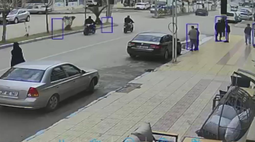 Devrilen Motosiklet Surucusu Metrelerce Suruklendi (3)