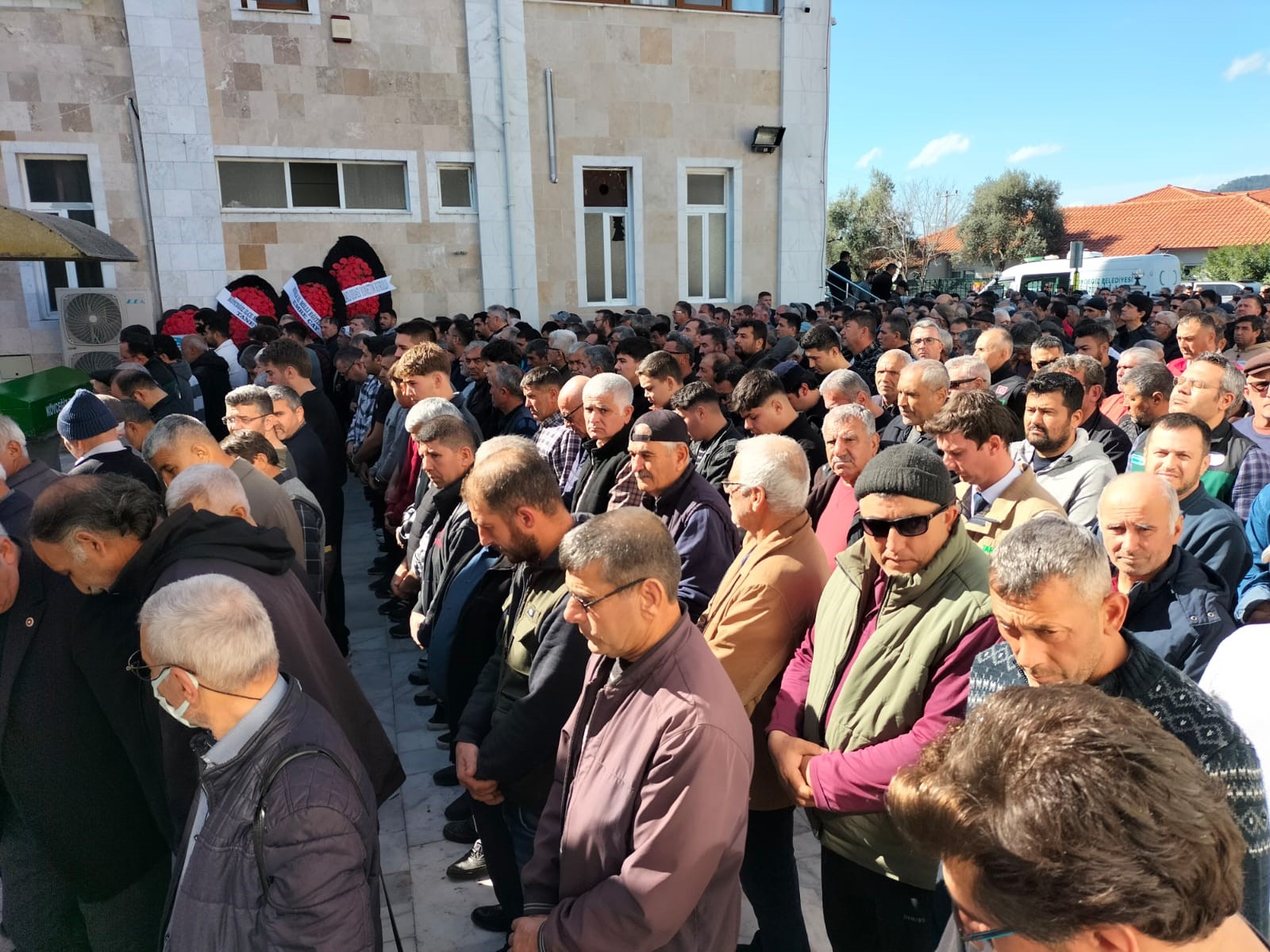 Eğitim Camiasını Yasa Boğan Vefat İngilizce Öğretmeni Derste Kalbine Yenildi (3)