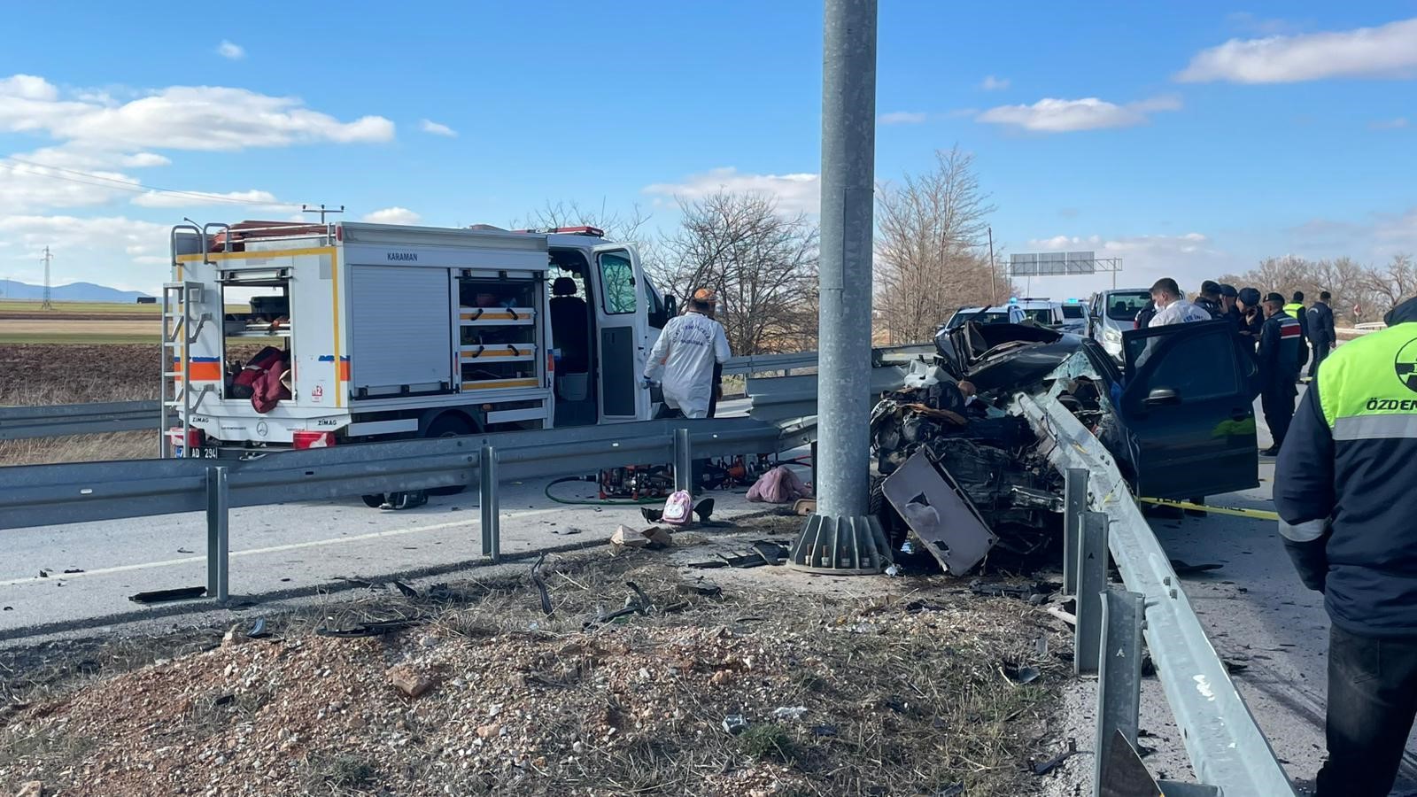 Feci Kazada Aile Yıkıldı Karı Koca Olay Yerinde Öldü, 3 Yaşındaki Kızları Kurtuldu (3)