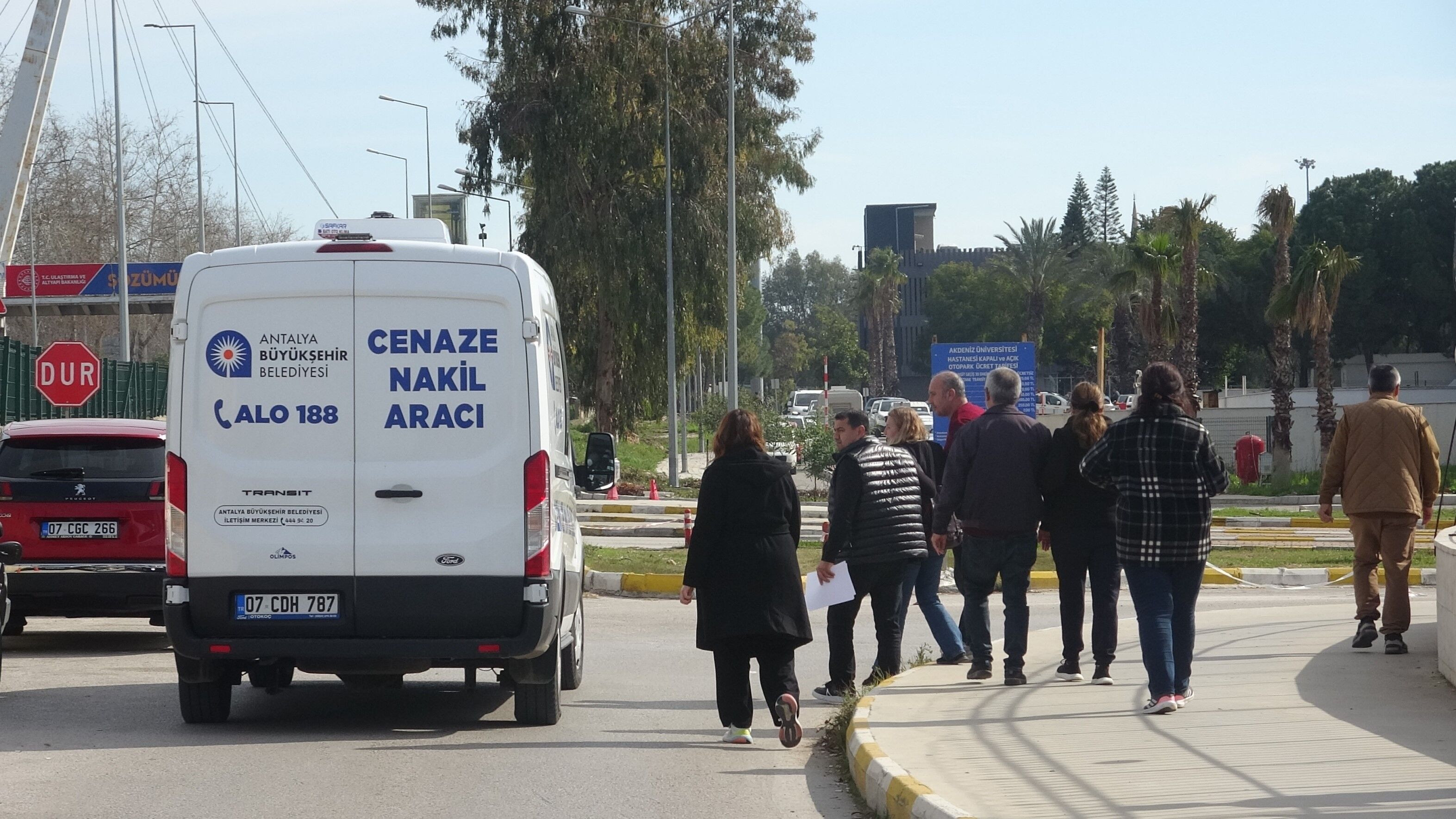 Fırtınalı Gecede Denize Girmişti Boğulma Tehlikesi Geçiren Gençten Acı Haber (8)