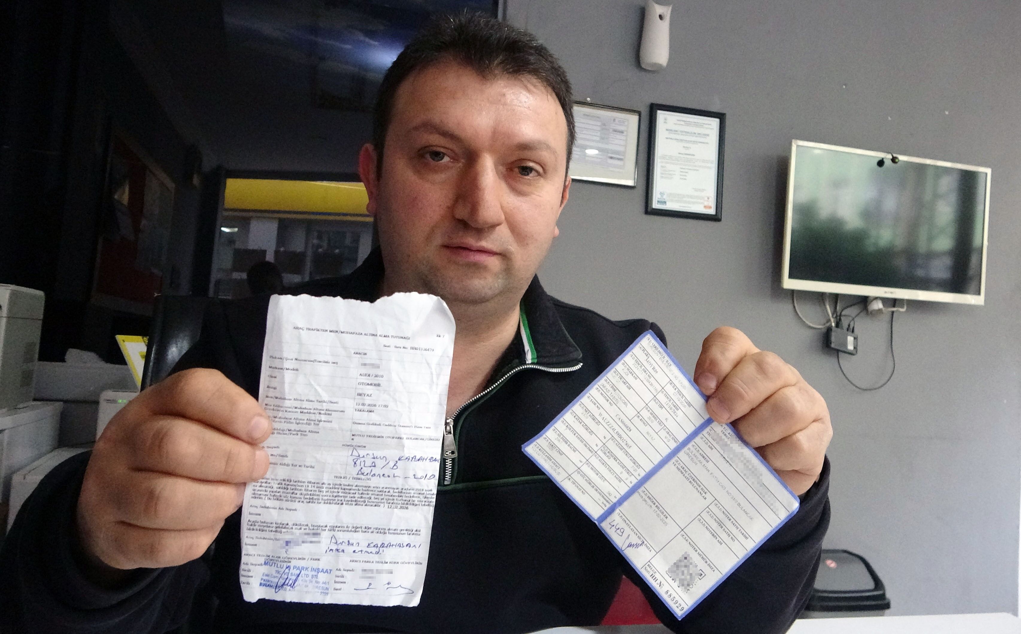 Galeriden Aldigi Araca El Konuldu Hayatinin Sokunu Trafik Cevirmesinde Yasadi (2)