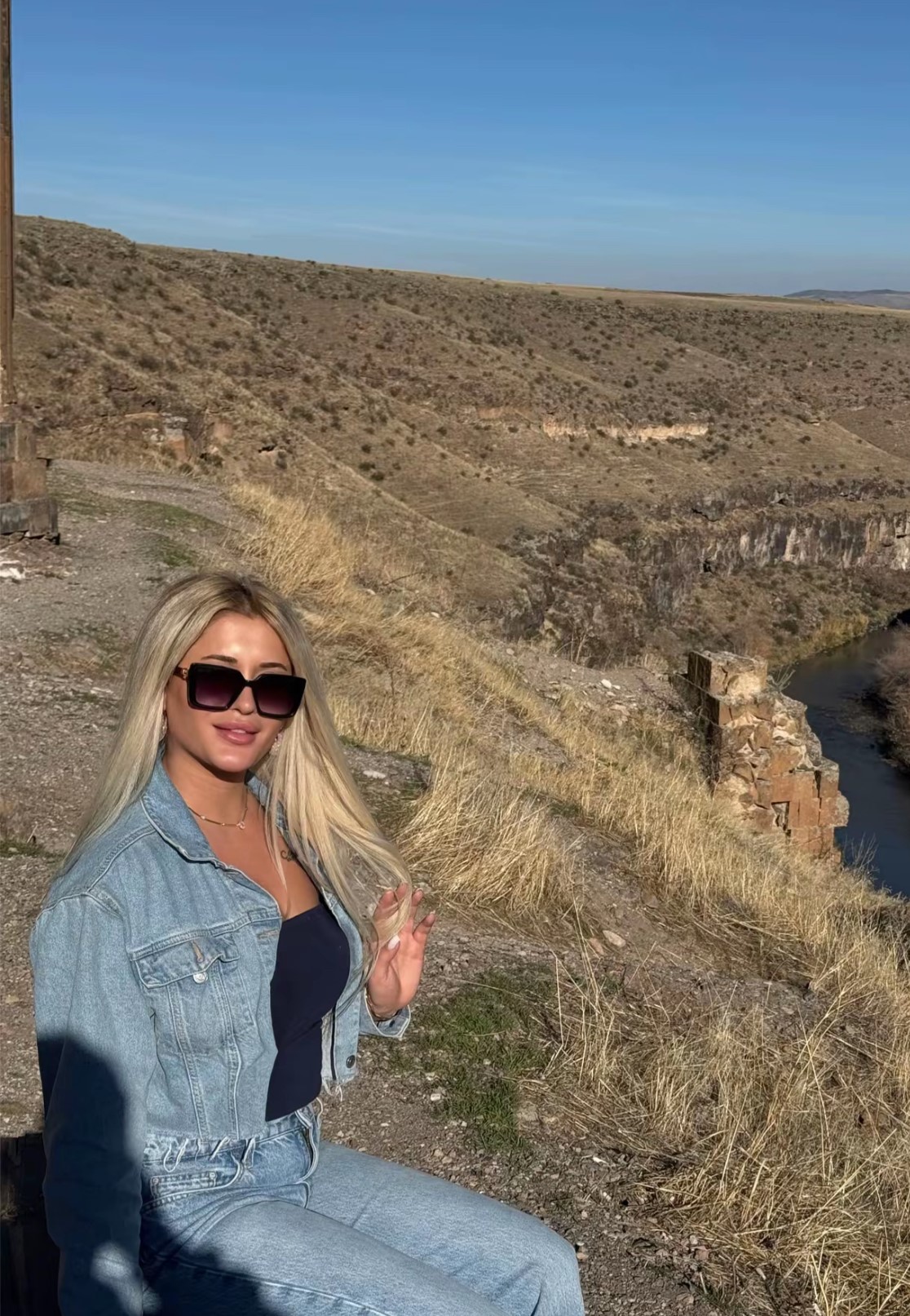 Gece Yarısı Iş Merkezinde Dehşet Silah Sesi Geldi, Kadın Ölü Bulundu (2)