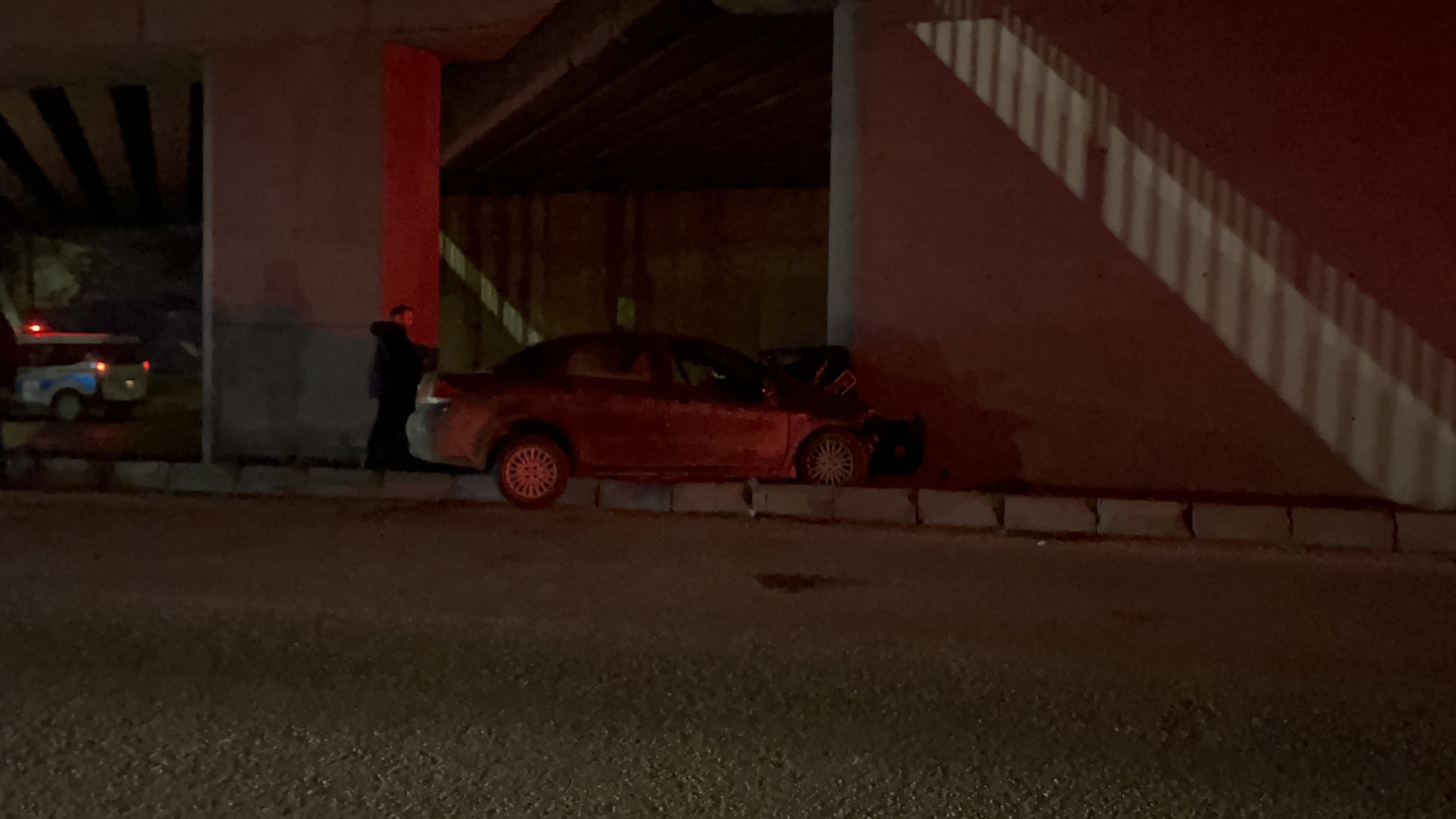 Geceyi Kana Bulayan Çarpışma! Hurdaya Dönen Araçtan Acı Haber (4)