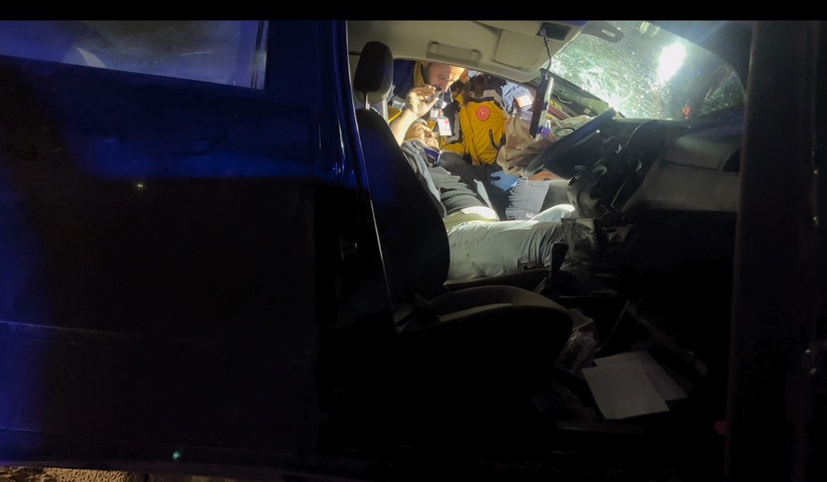 Geceyi Kana Bulayan Çarpışma! Hurdaya Dönen Araçtan Acı Haber (6)