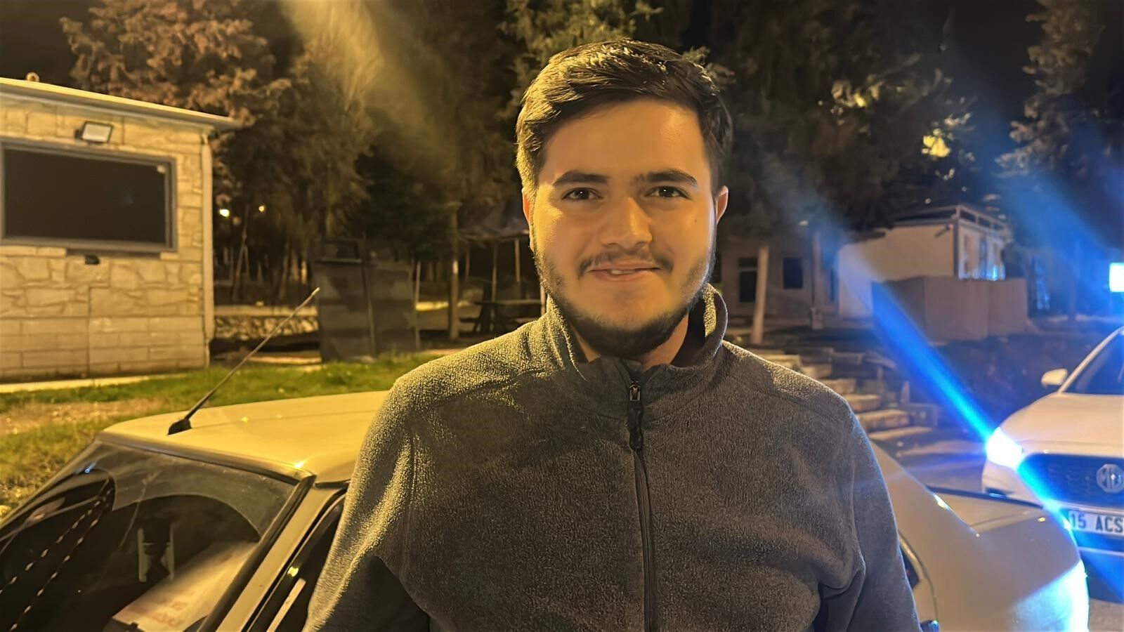 Genc Surucu Ehliyetini Alali 1 Ay Oldugunu Soyledi Polislere Zarfla Gosterdi Bir Aydir (2)