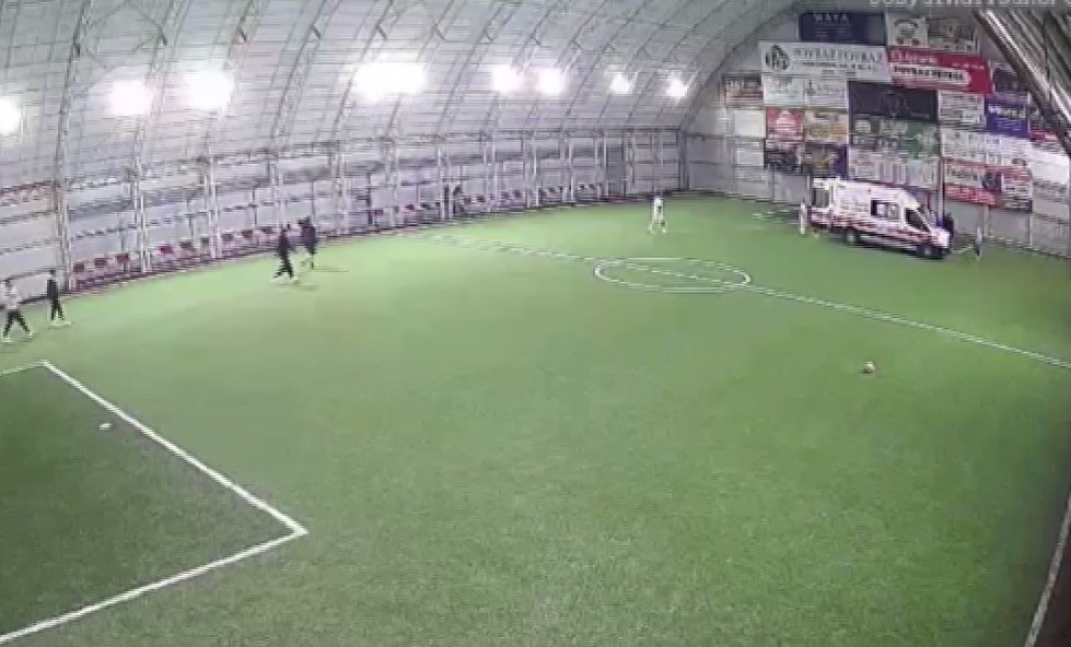 Halı Sahadaki Son Maçı! 43 Yaşındaki Öğretmen Kalbine Yenildi (6)