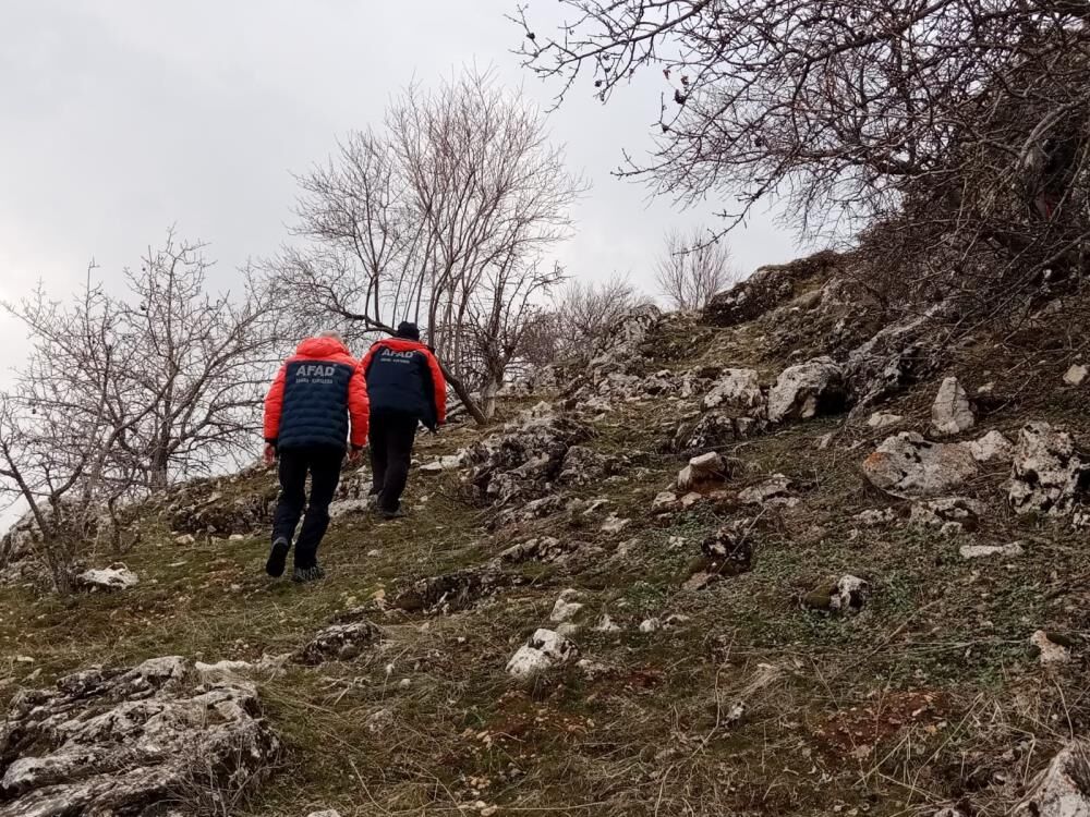 Henuz Bir Iz Yok 74 Yasindaki Ibrahim Kaya Icin 17 Gunluk Arama Kurtarma Faaliyetleri (3)