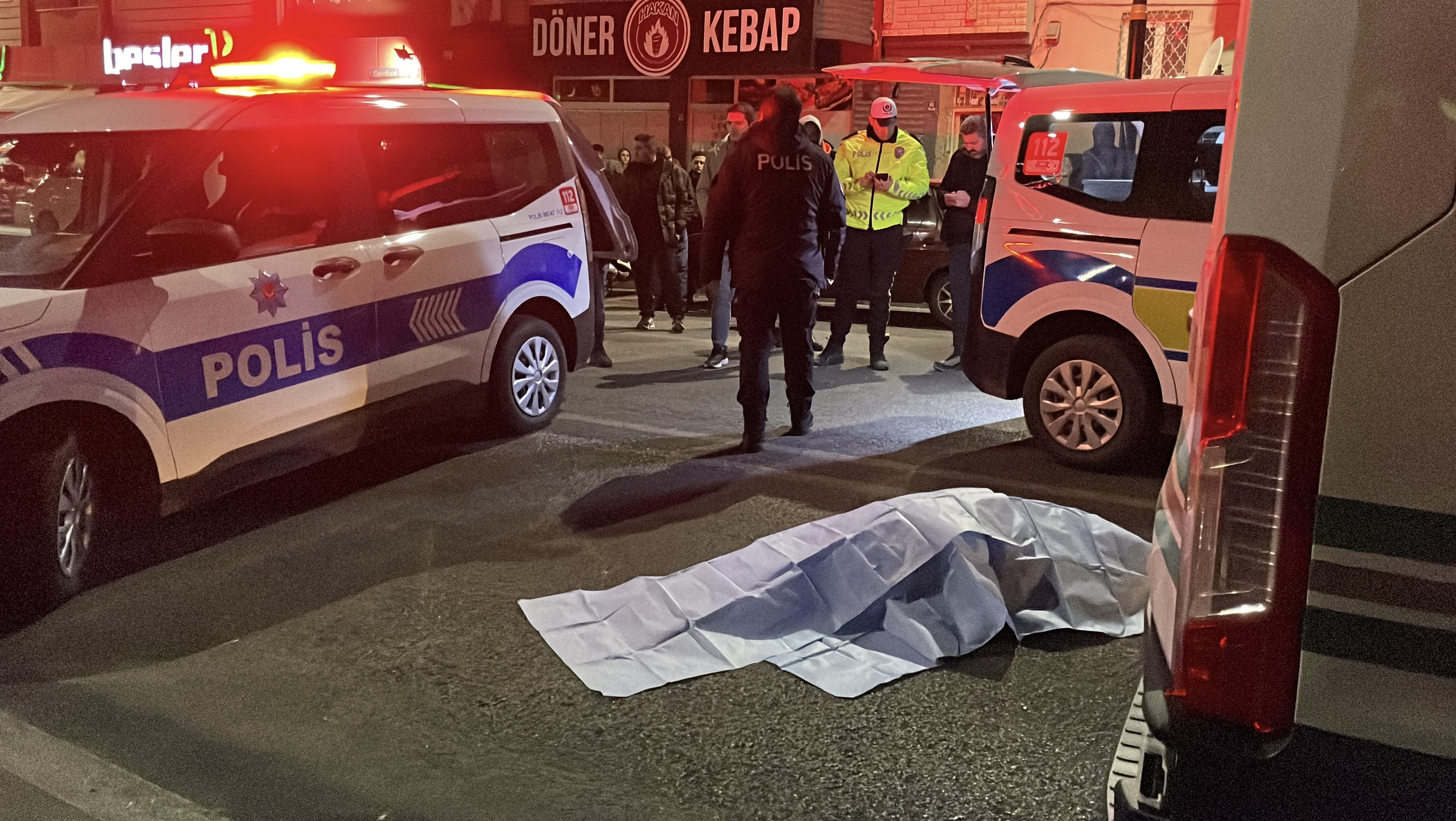 İftar Sonrası Cami Yolunda Korkunç Kaza Kayınvalide Hayatını Kaybetti, Gelin Ağır Yaralı (6)