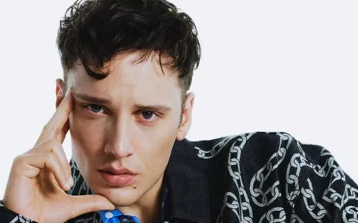 Istanbul Havalimaninda Sok Gozalti Unlu Sarkici Edis Gorgulu Uyusturucu Sorusturmasi K-1